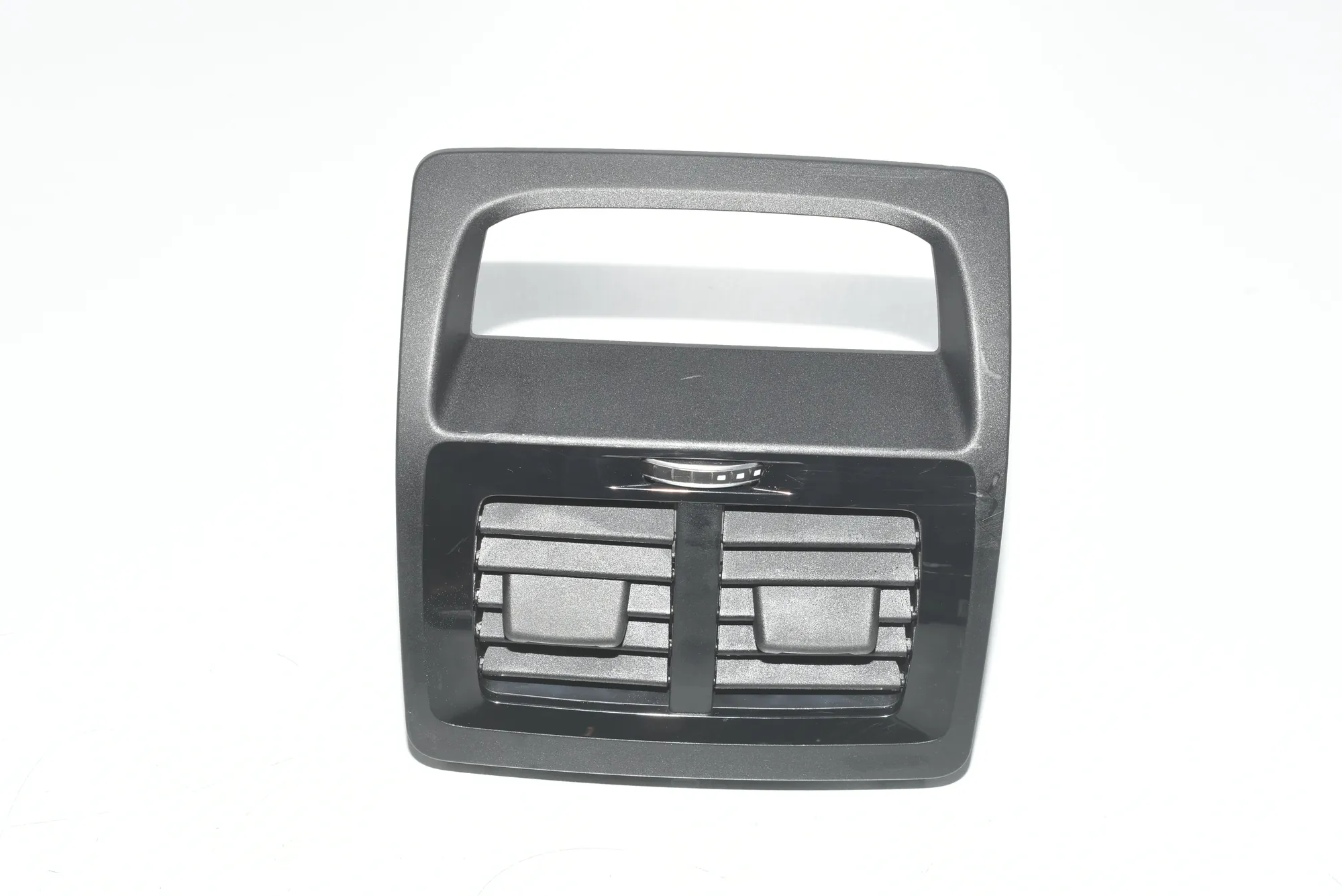 Center Console Air Vent – OEM 64229363822 · BMW X3 (G01, F97) (2017 - -) xDrive 30d 2018