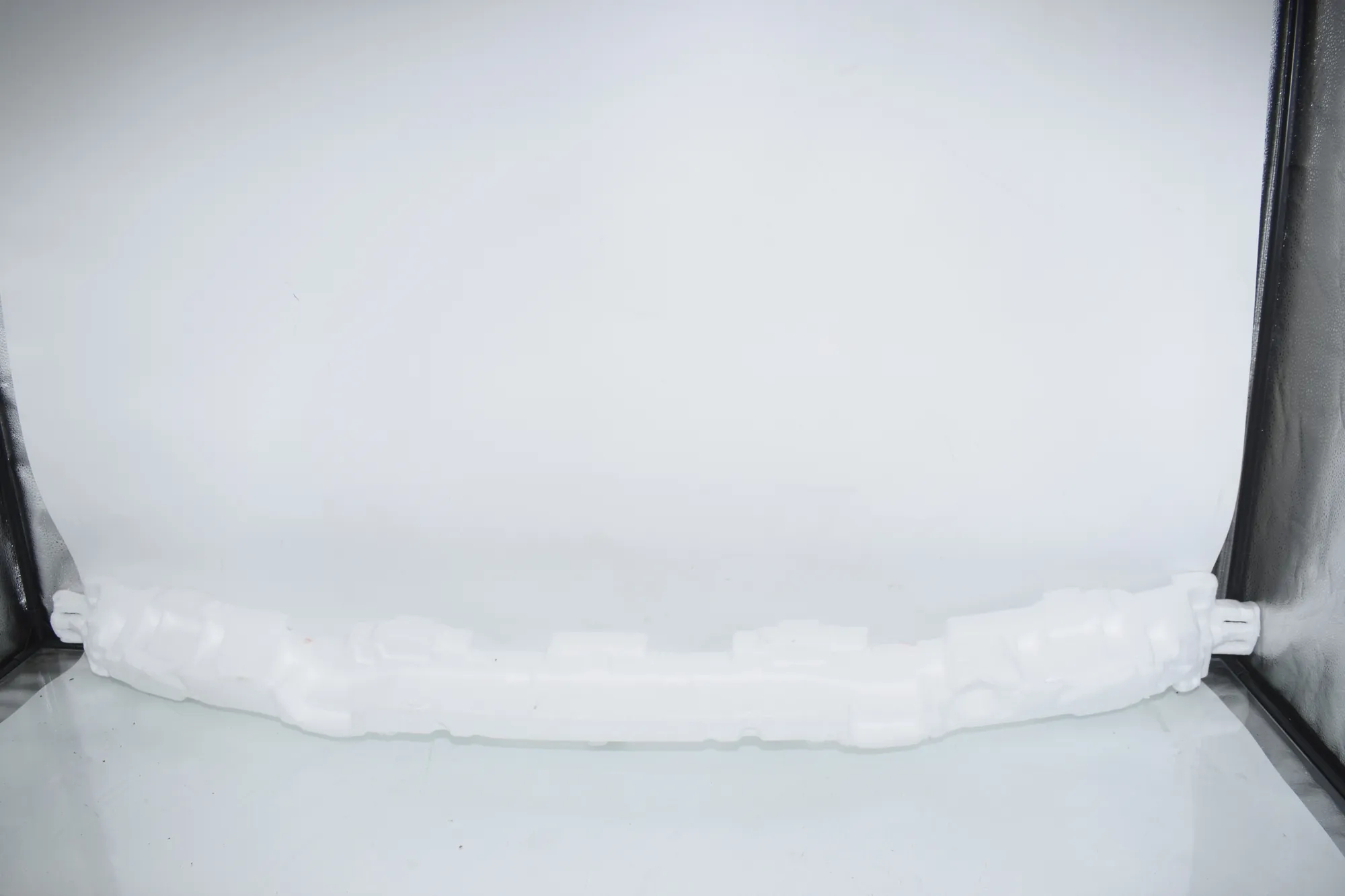 Front Bumper Foam · BMW i4 (G26) BMW i4 (G26) eDrive35 2022 – 2