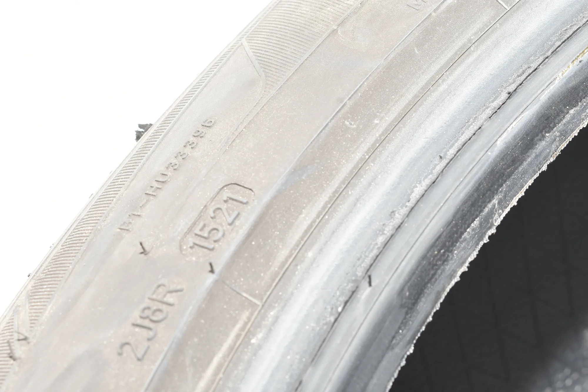 Tire · BMW 5 (F10) BMW 5 (F10) 520 d 2011 – 5