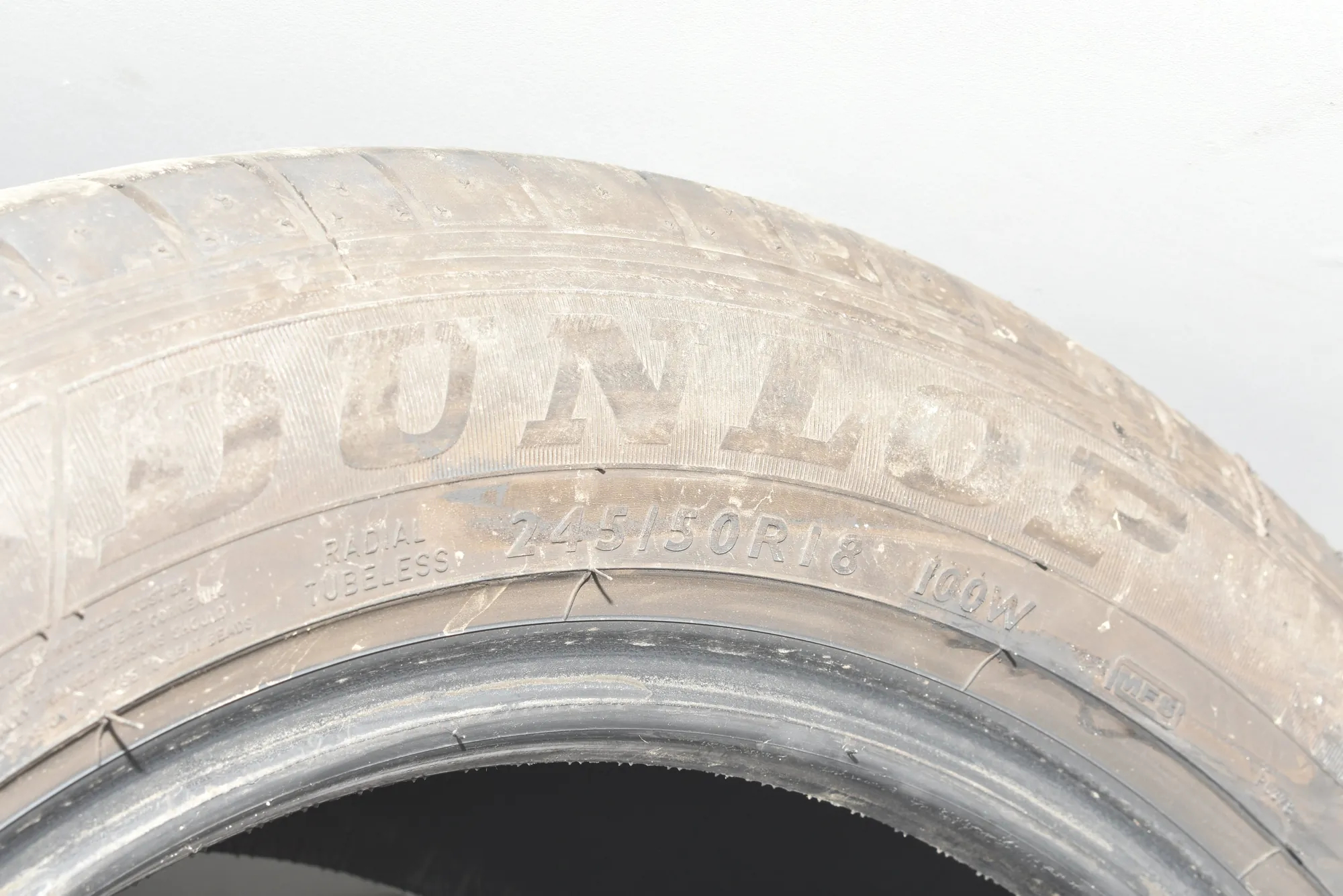 Tire · BMW 5 (F10) BMW 5 (F10) 520 d 2011 – 2