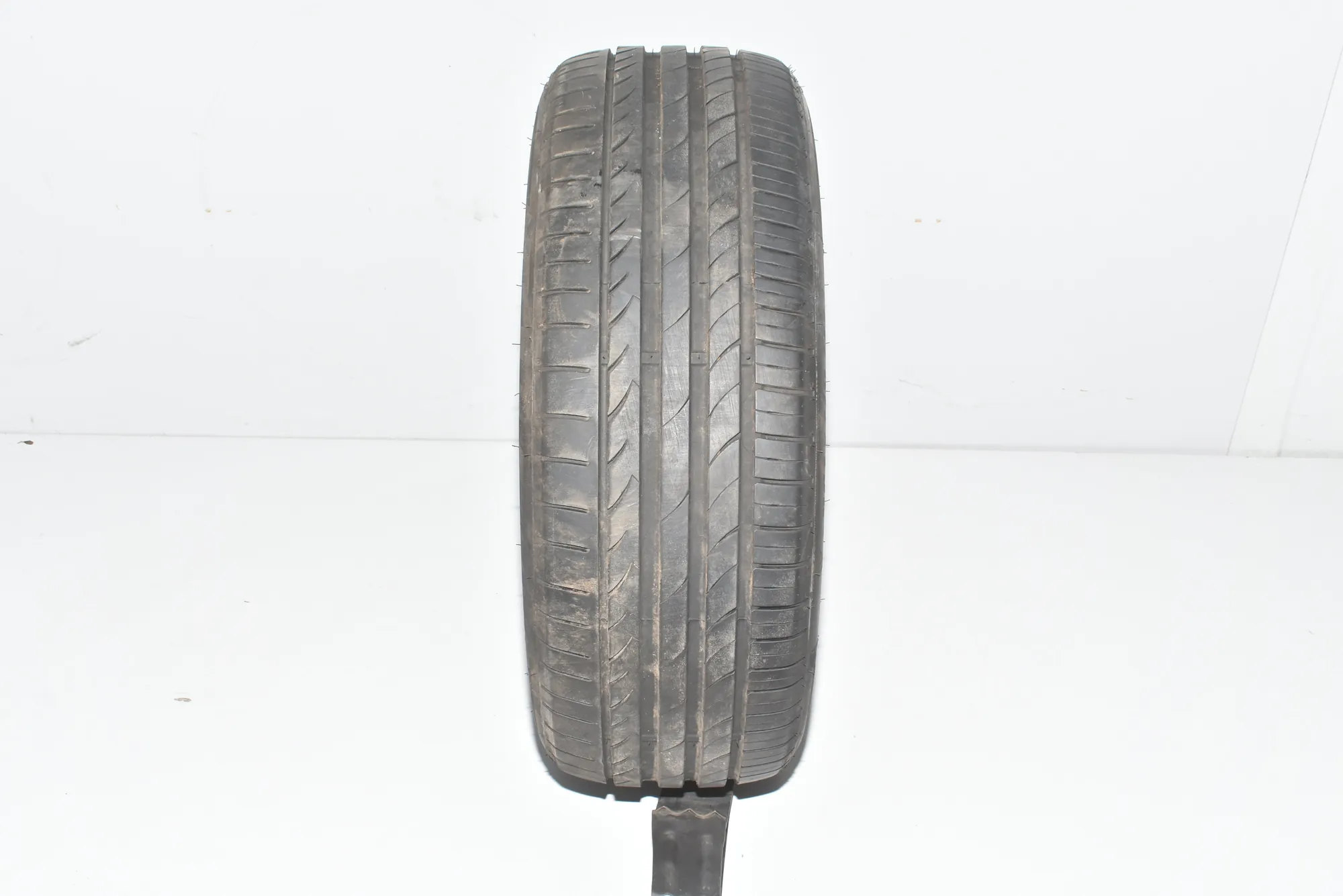 Tire · BMW 6 Gran Turismo (G32) (2017 - -) 640 i 2018