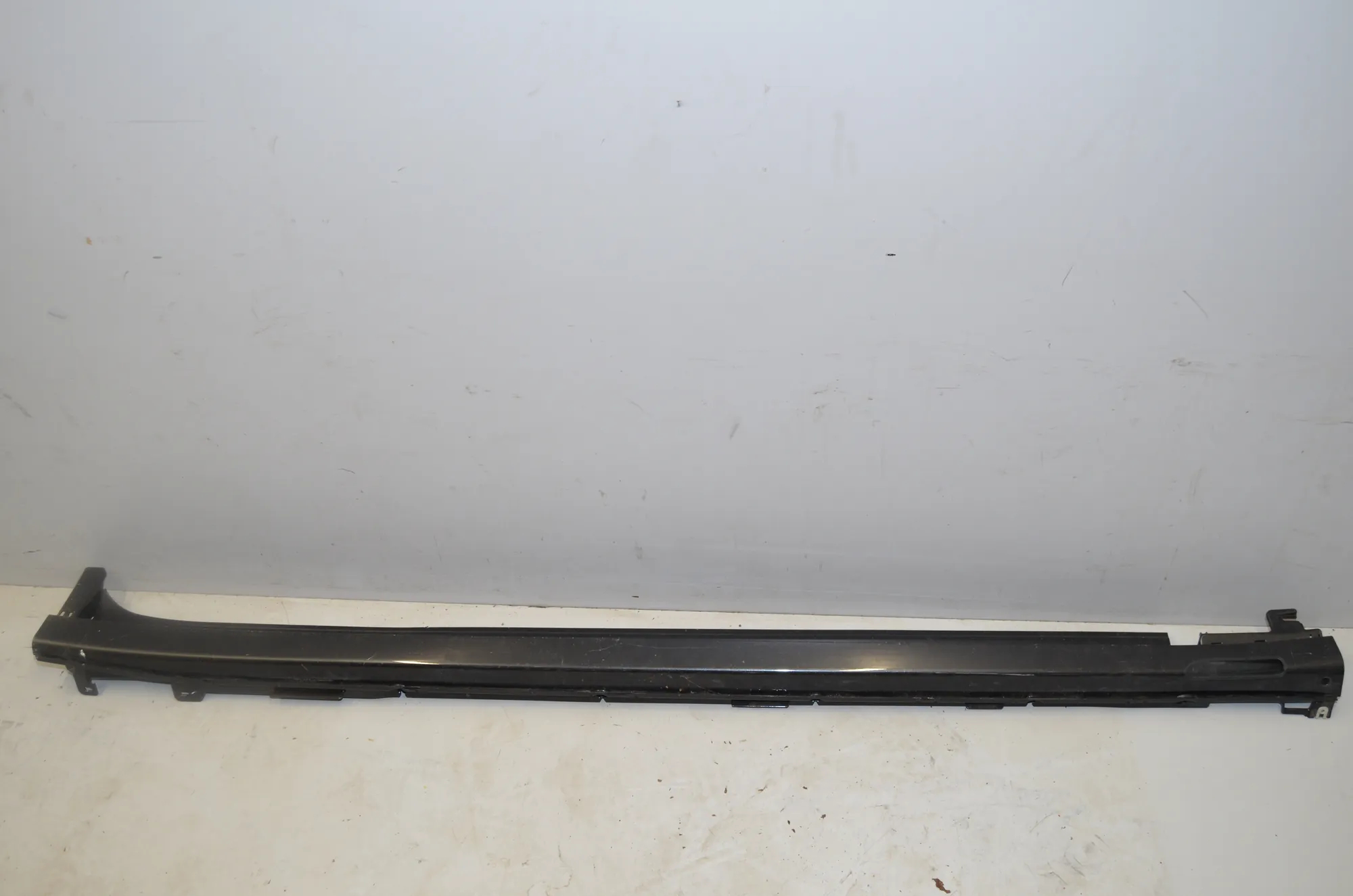 Right Side Plastic Sideskirt Cover – OEM 9850870 · BMW iX3 (G08) BMW iX3 (G08) Electric (286 HP) 2022