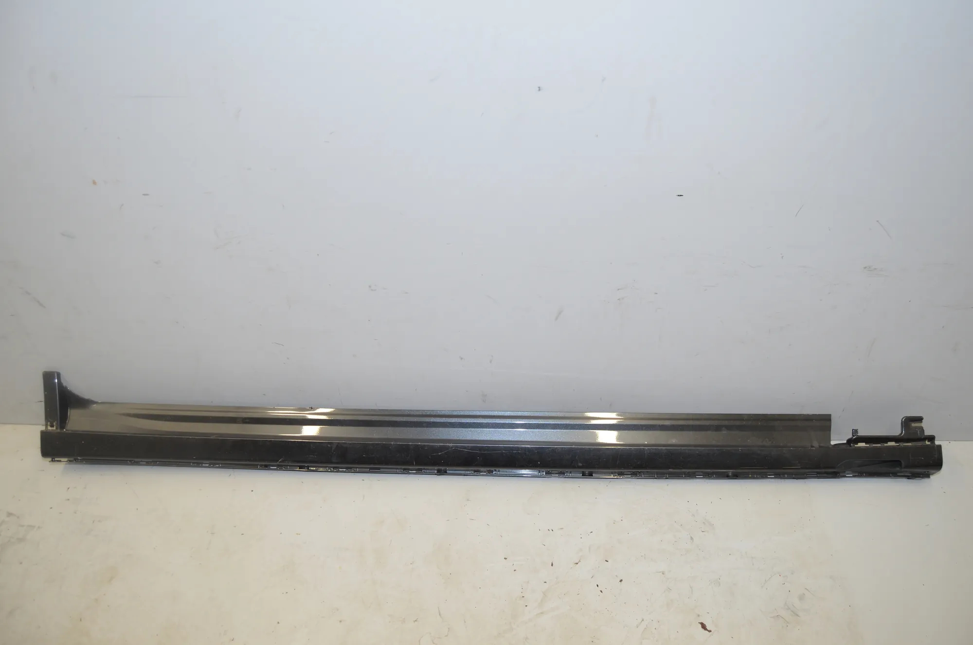 Right Side Plastic Sideskirt Cover – OEM 9850870 · BMW iX3 (G08) BMW iX3 (G08) Electric (286 HP) 2022 – 2
