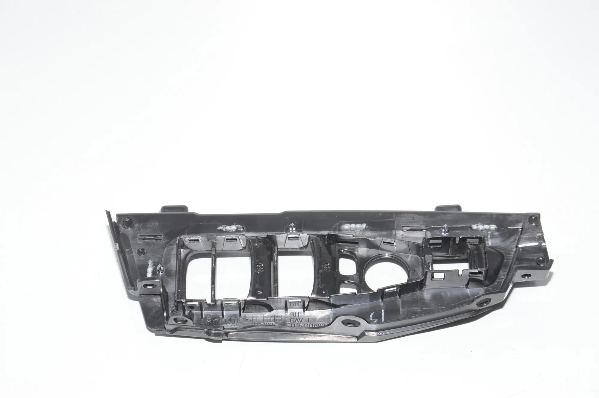 Front Right Door Panel Trim – OEM 7419360 · BMW X3 (G01, F97) BMW X3 (G01, F97) xDrive 30d 2018 – 6