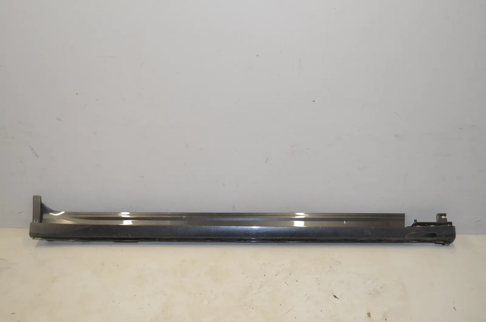 Right Side Plastic Sideskirt Cover – OEM 9850870 · BMW iX3 (G08) BMW iX3 (G08) Electric (286 HP) 2022 – 3