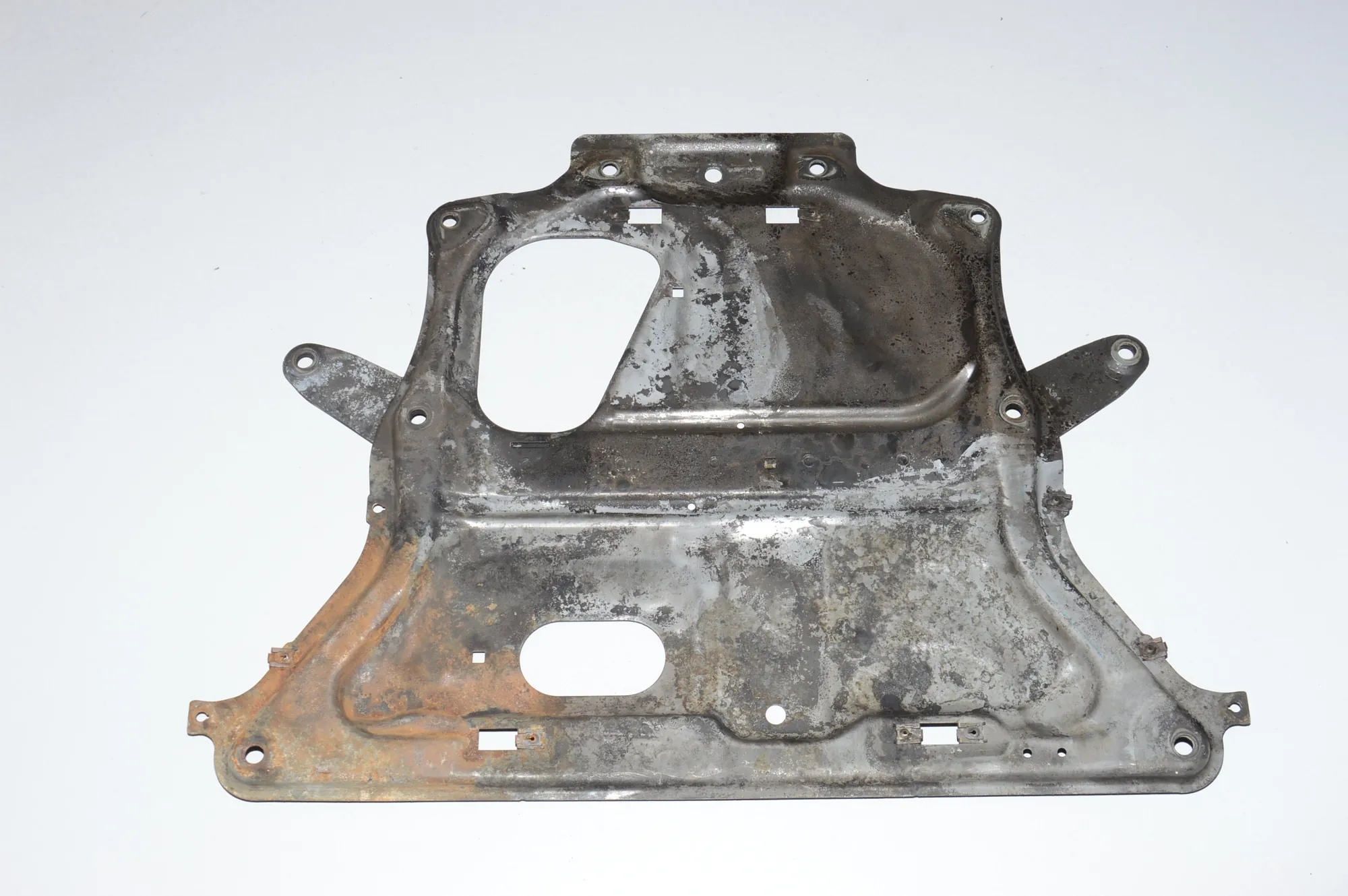 Engine Cover – OEM 6860952 · BMW 3 Touring (F31) 320 d xDrive 2017 – 4