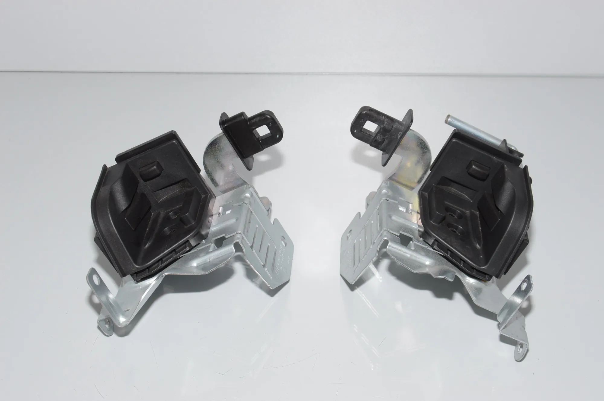 Bracket – OEM 7268030 · BMW 3 Touring (F31) 320 d 2017
