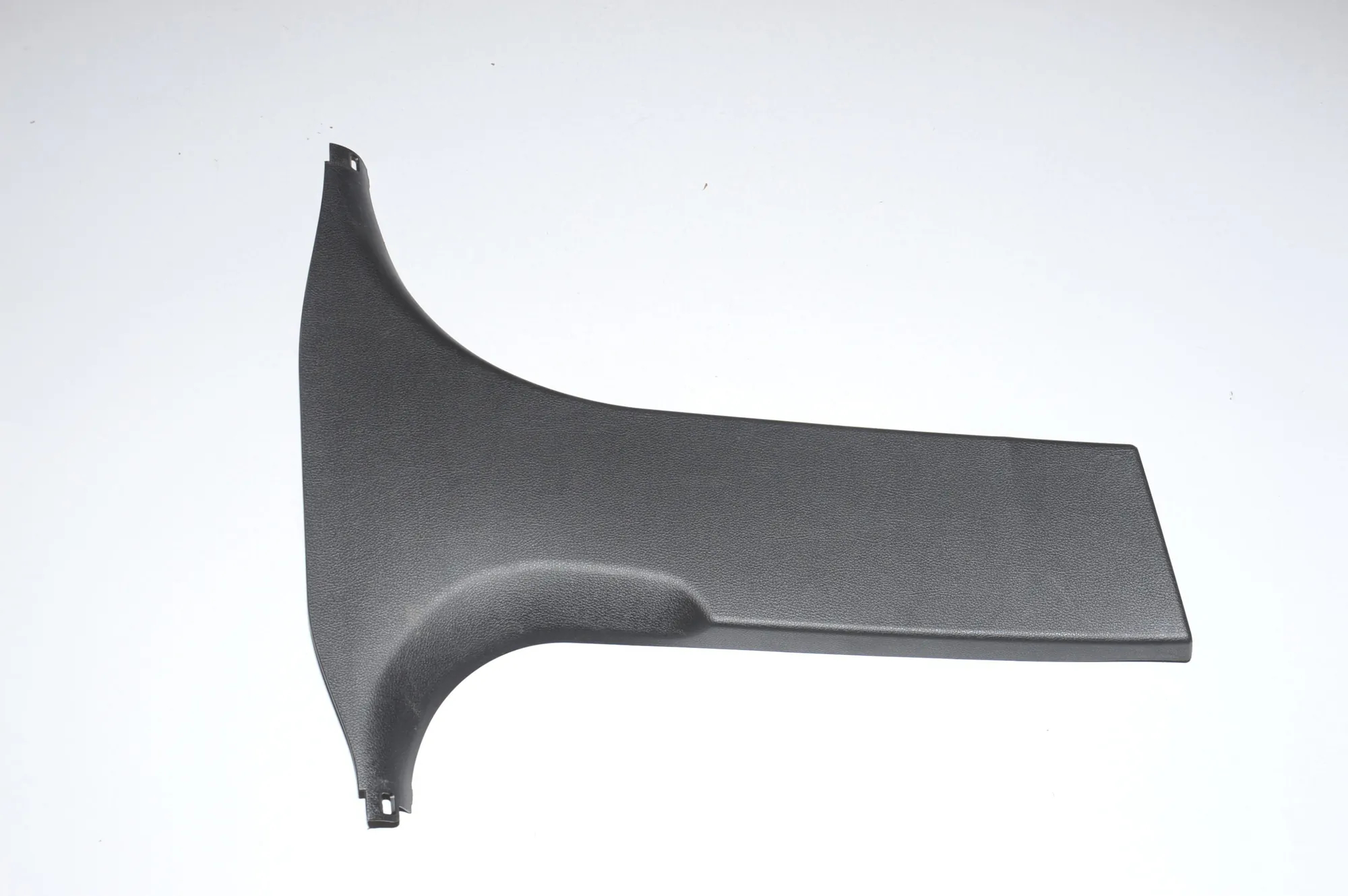 Right Side B Pillar Trim – OEM 7221002 · BMW 3 Touring (F31) 320 i 2013
