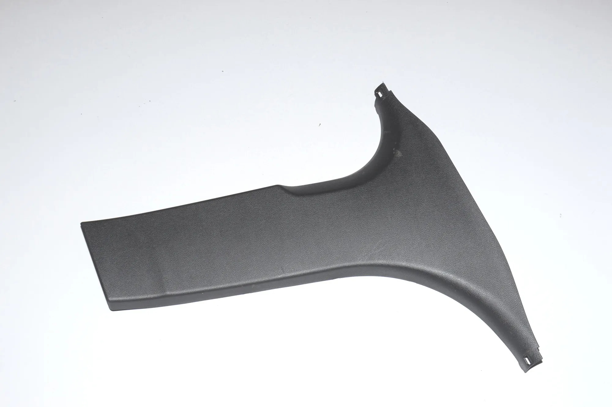 Right Side B Pillar Trim – OEM 7221002 · BMW 3 Touring (F31) 320 i 2013 – 2
