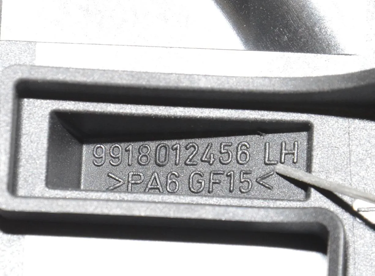 Bracket – OEM 8012456 · BMW 3 Touring (F31) 320 i 2013 – 4