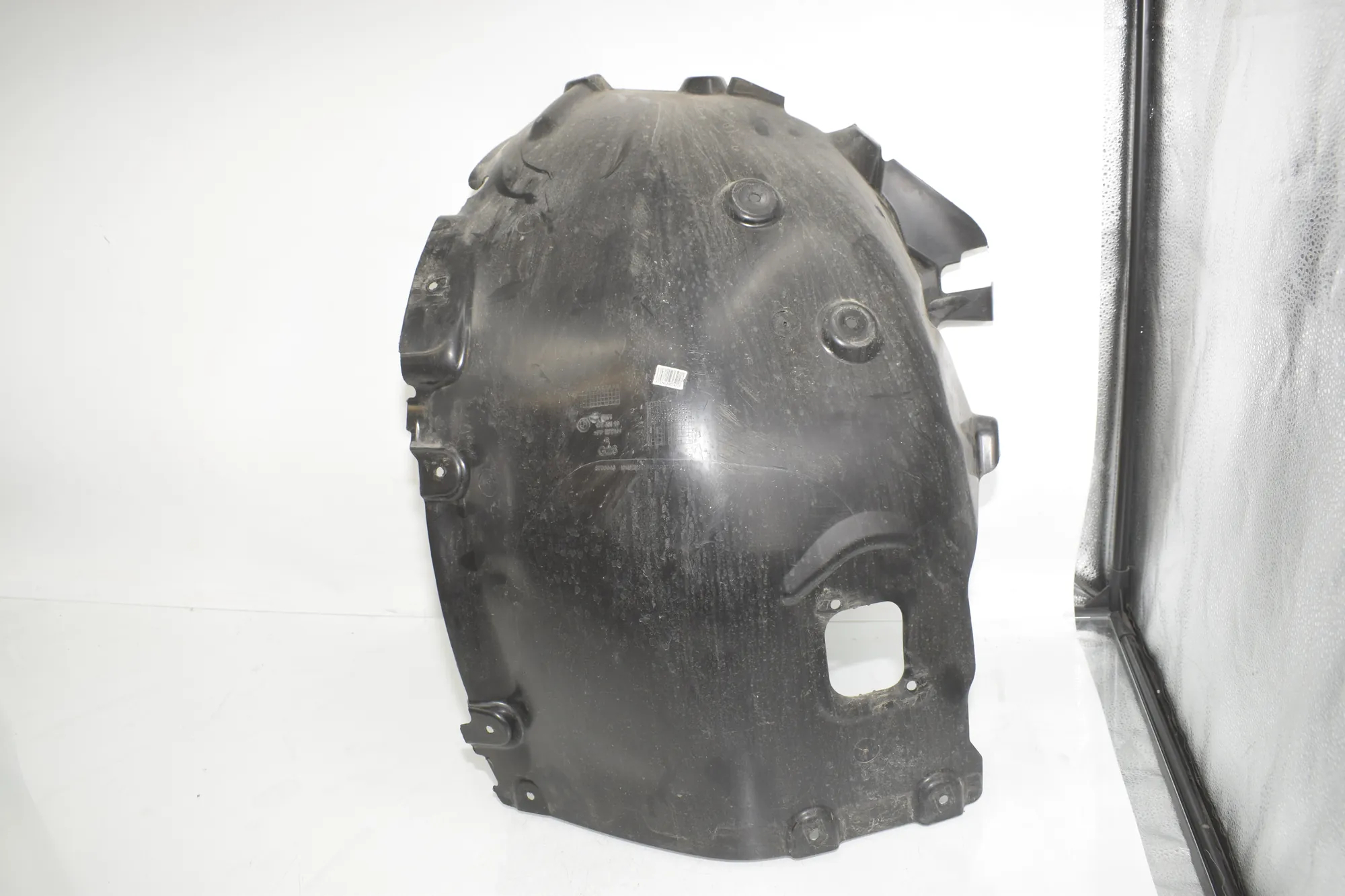 Front Right Arch Liner Front Part – OEM 8738046 · BMW i4 (G26) BMW i4 (G26) eDrive35 2022 – 2