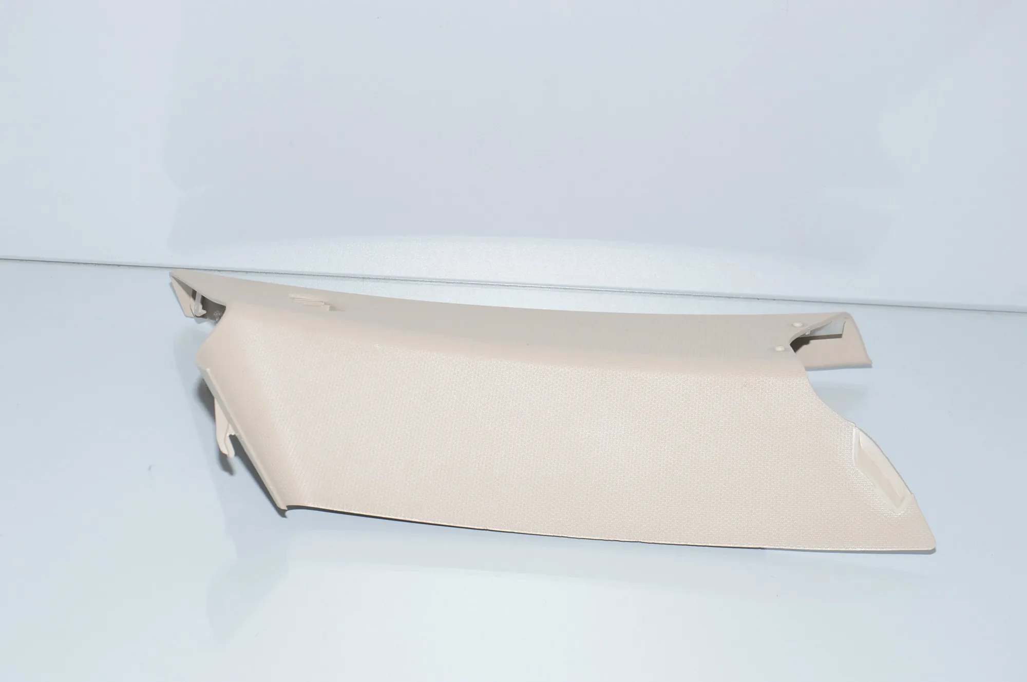 Rear Left Pillar Trim – OEM 7248163 · BMW 3 Touring (F31) 320 i 2013 – 2