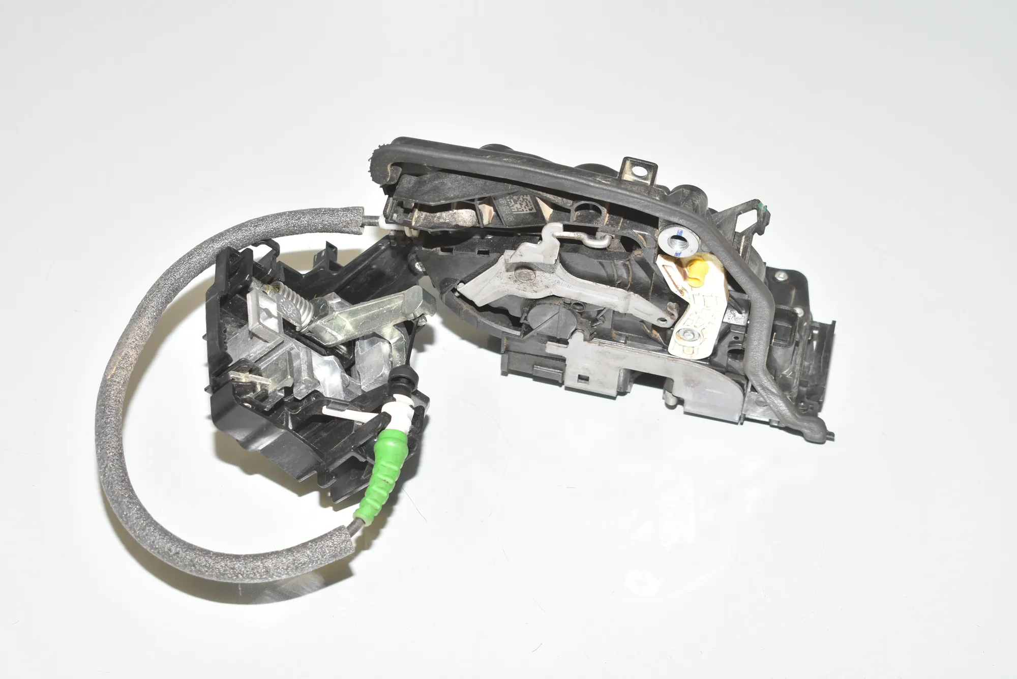 Front Right Door Lock – OEM 51217281934 · BMW i3 (I01) Hybrid 2014 – 2