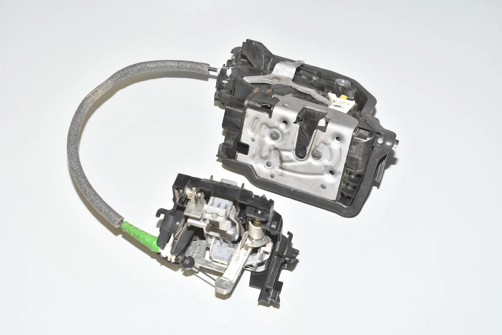 Front Right Door Lock – OEM 51217281934 · BMW i3 (I01) Hybrid 2014 – 3