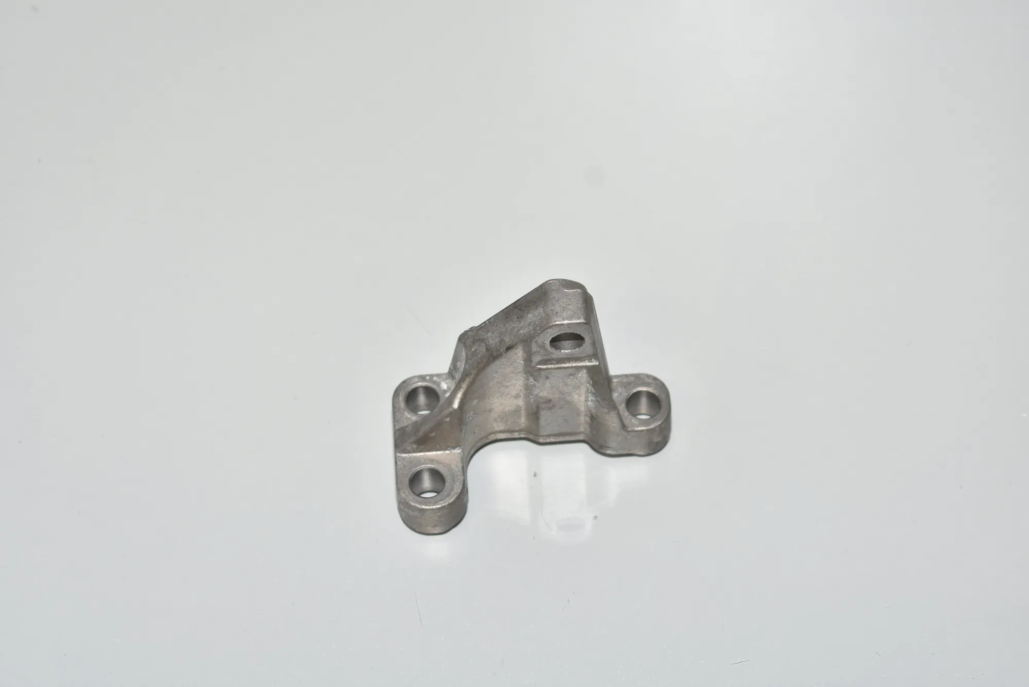 Fuel Pump Bracket – OEM 13518511628 · BMW 3 Touring (F31) 320 d 2017 – 2