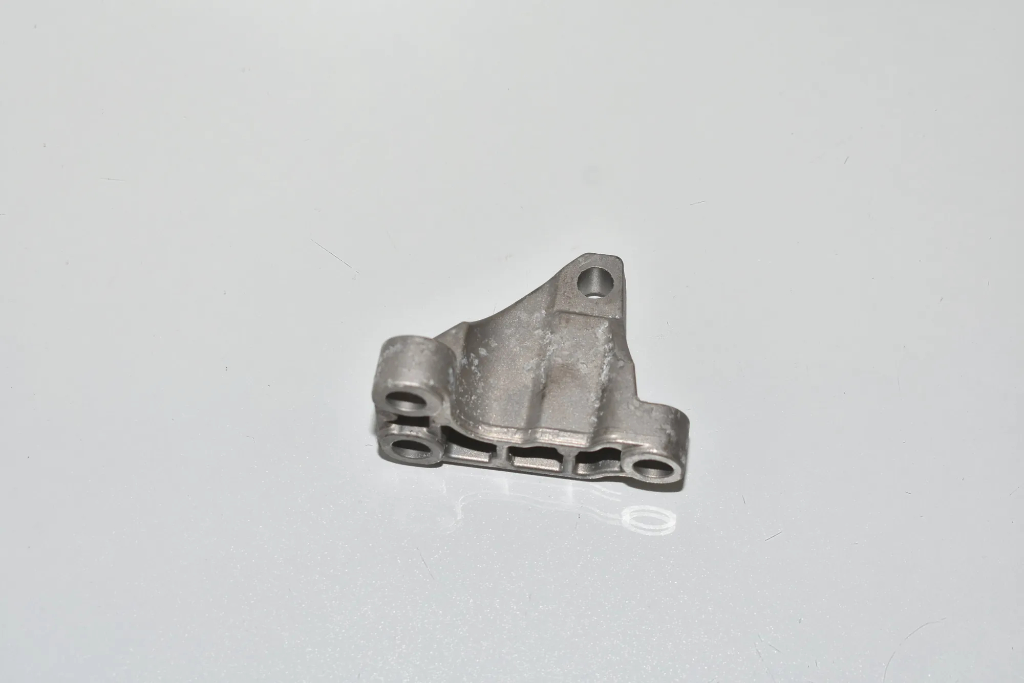Fuel Pump Bracket – OEM 13518511628 · BMW 3 Touring (F31) 320 d 2017 – 3