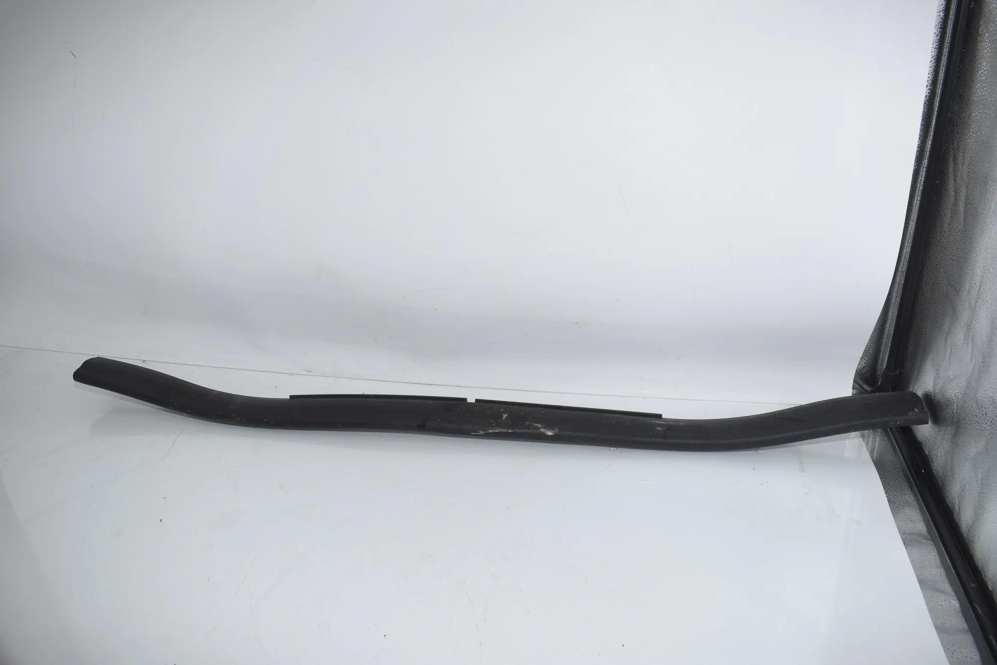 Engine Rubber Seal – OEM 7397486 · BMW iX3 (G08) BMW iX3 (G08) Electric (286 HP) 2020 – 3