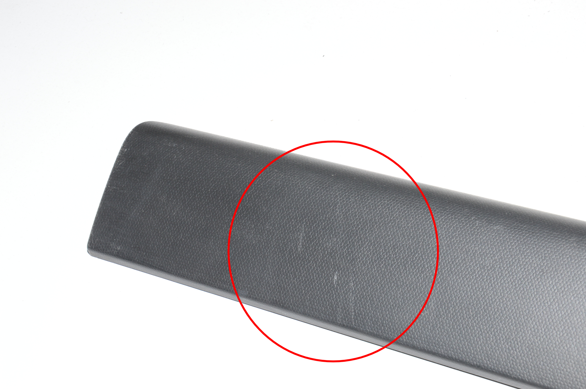 Front Right Interior Step Trim – OEM 7272380 · BMW i3 (I01) Electric 2019 – 5