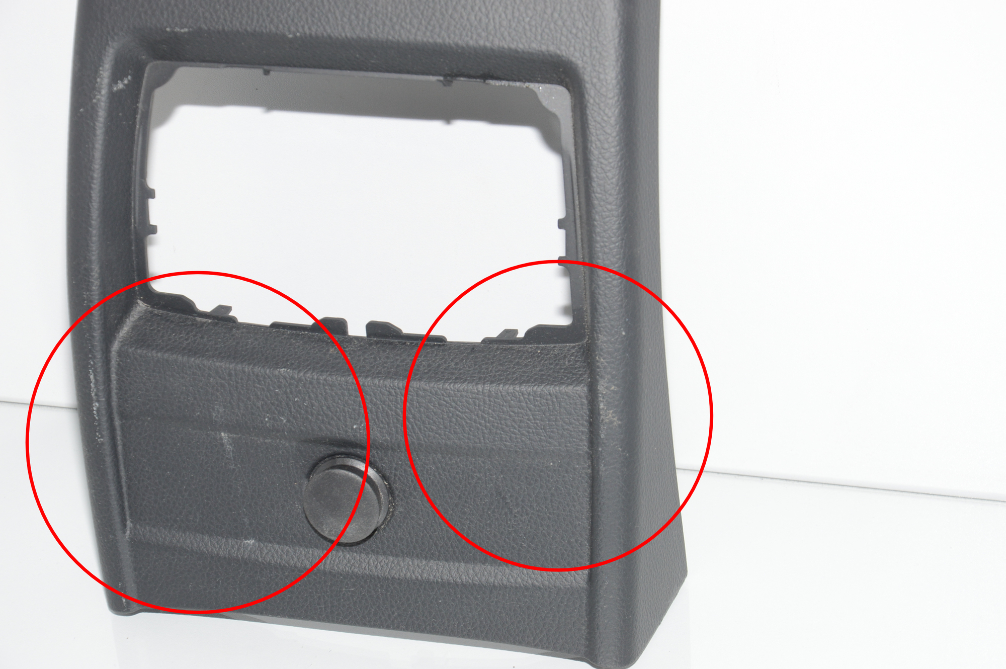 Center Console Trim – OEM 9218909 · BMW 3 Touring (F31) 320 i 2013 – 6