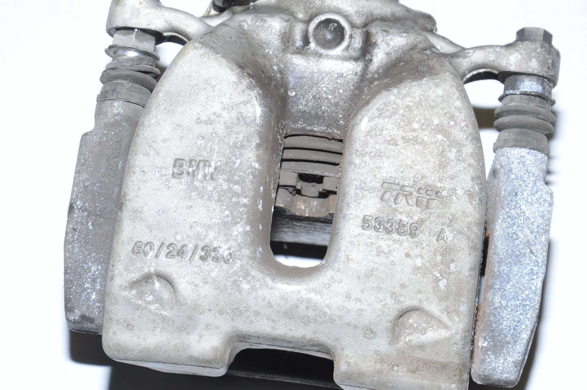Front Left Brake Caliper – OEM 34106882253 · BMW X3 (G01, F97) BMW X3 (G01, F97) xDrive 30d 2018 – 5