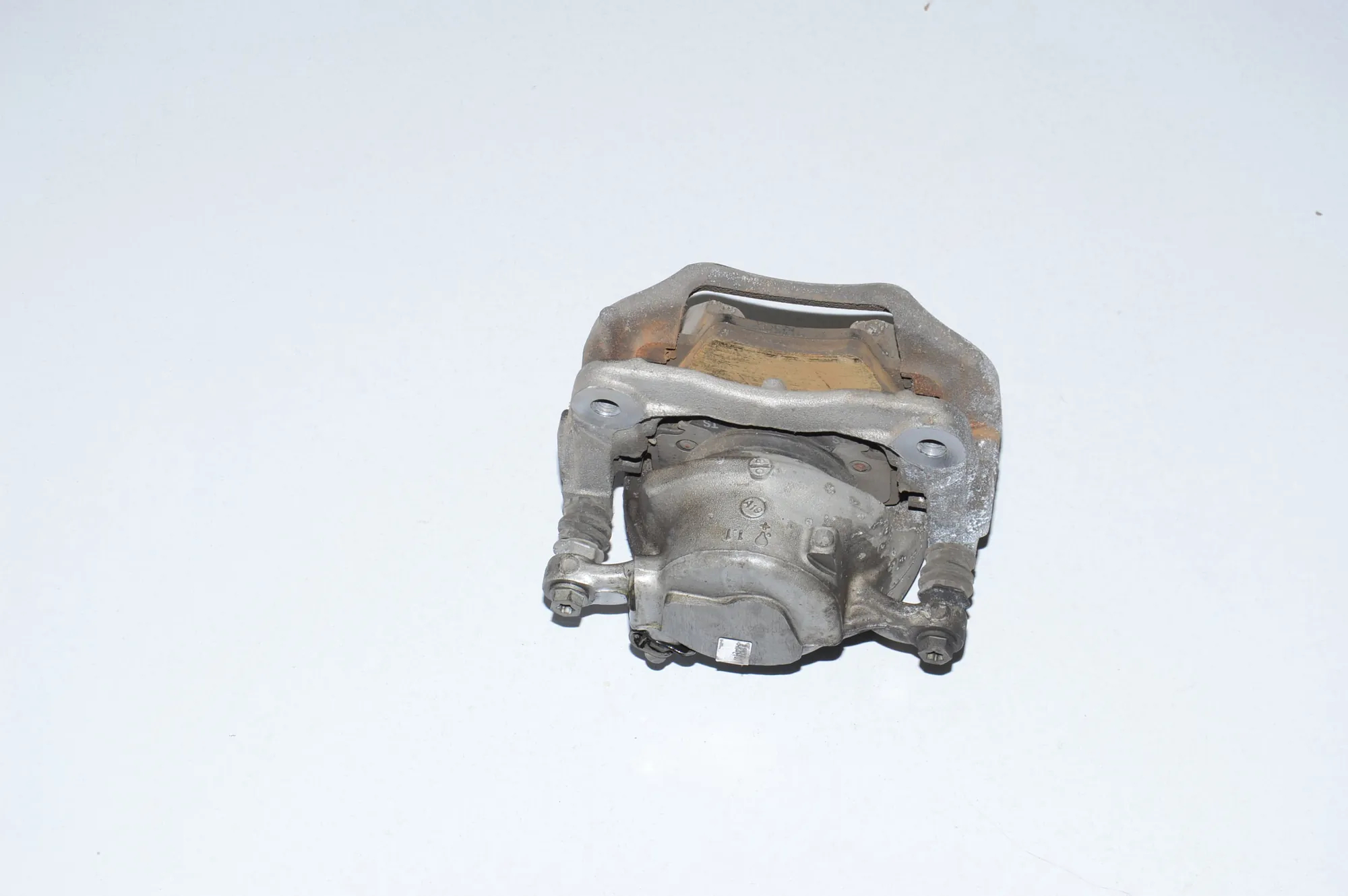 Front Left Brake Caliper – OEM 34106882253 · BMW X3 (G01, F97) BMW X3 (G01, F97) xDrive 30d 2018 – 3