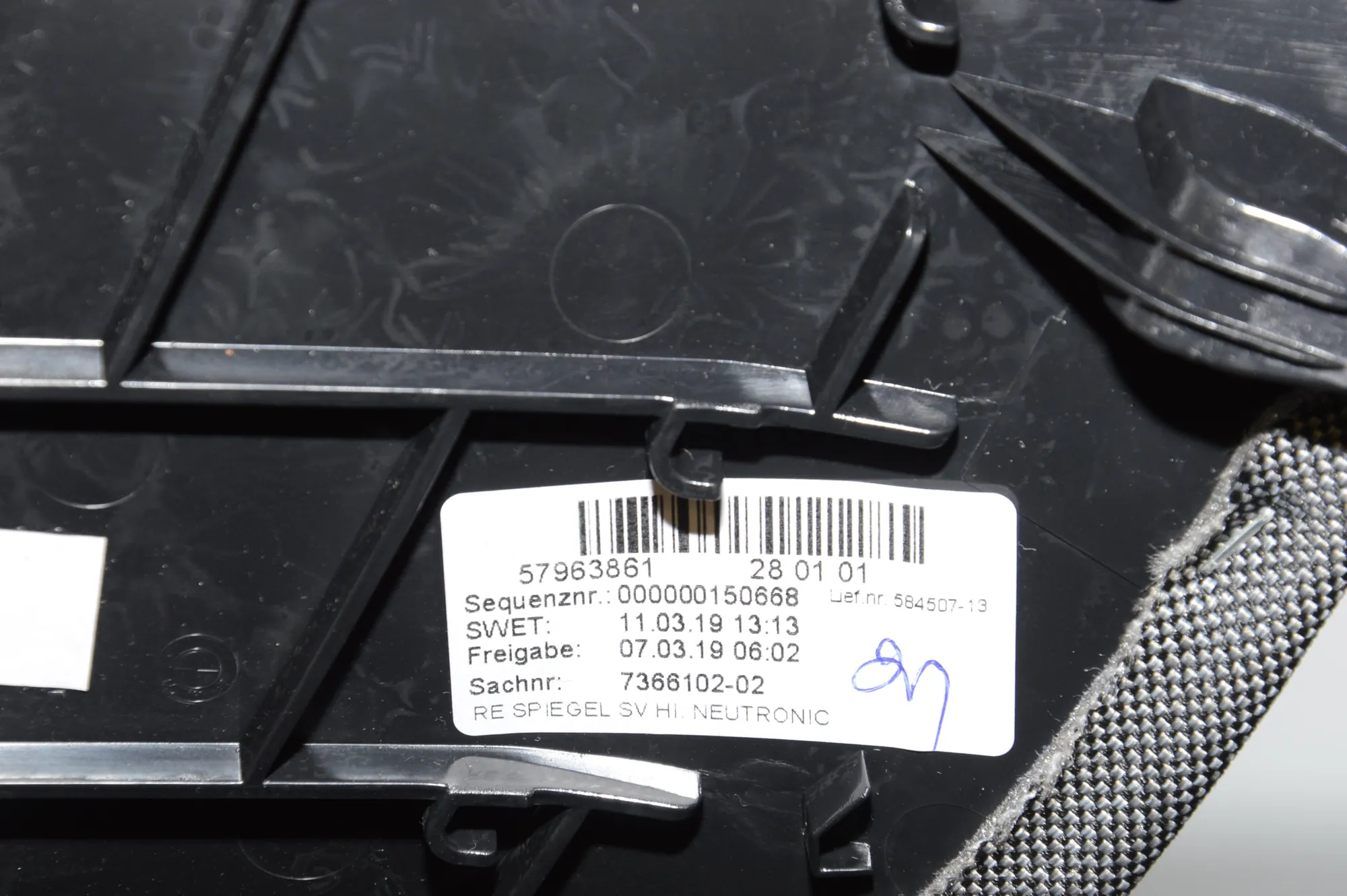 Right Side Pillar Trim – OEM 7366102 · BMW i3 (I01) Electric 2019 – 3