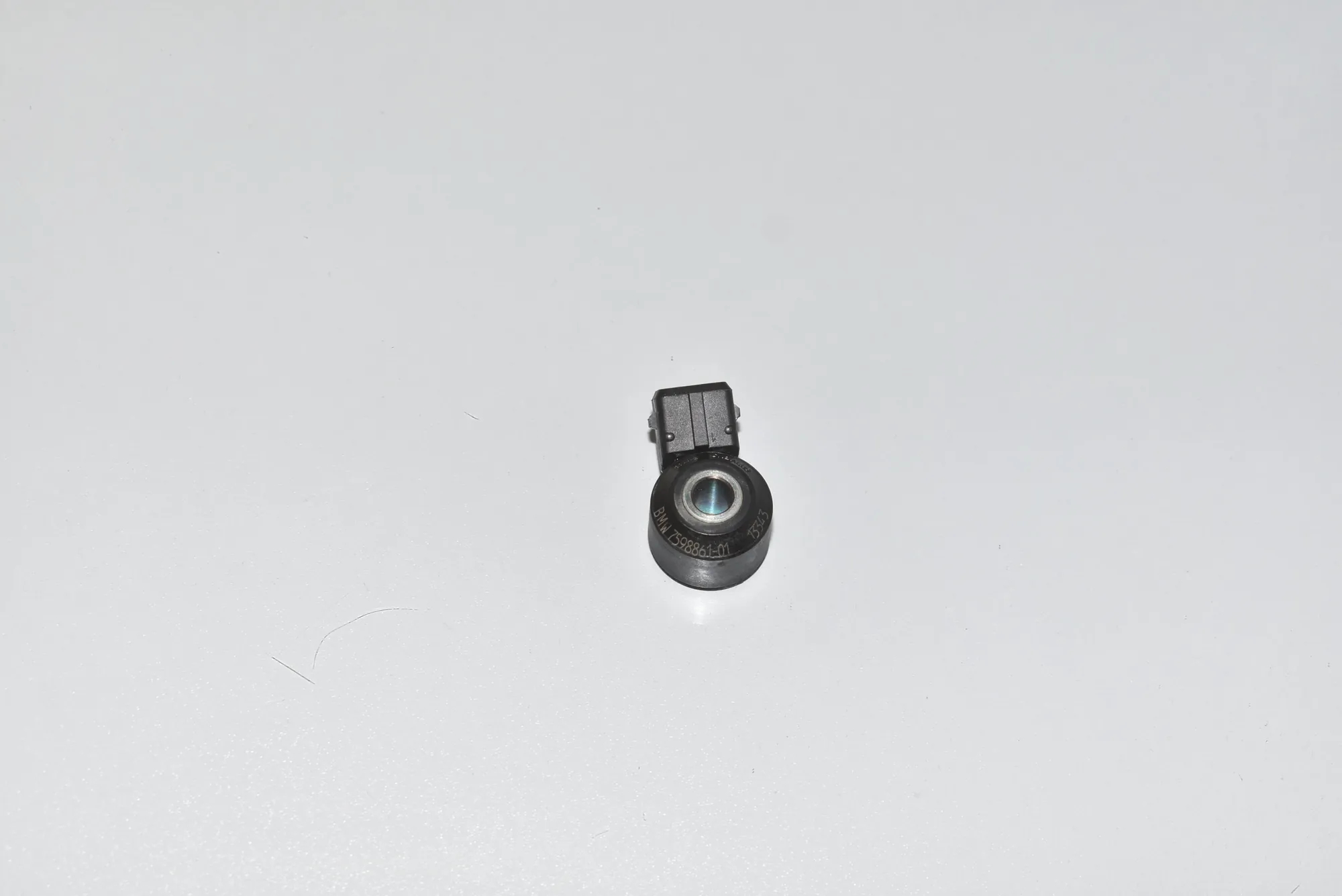 Engine Knock Sensor – OEM 7598861 · BMW 3 Touring (F31) 320 i 2013 – 2