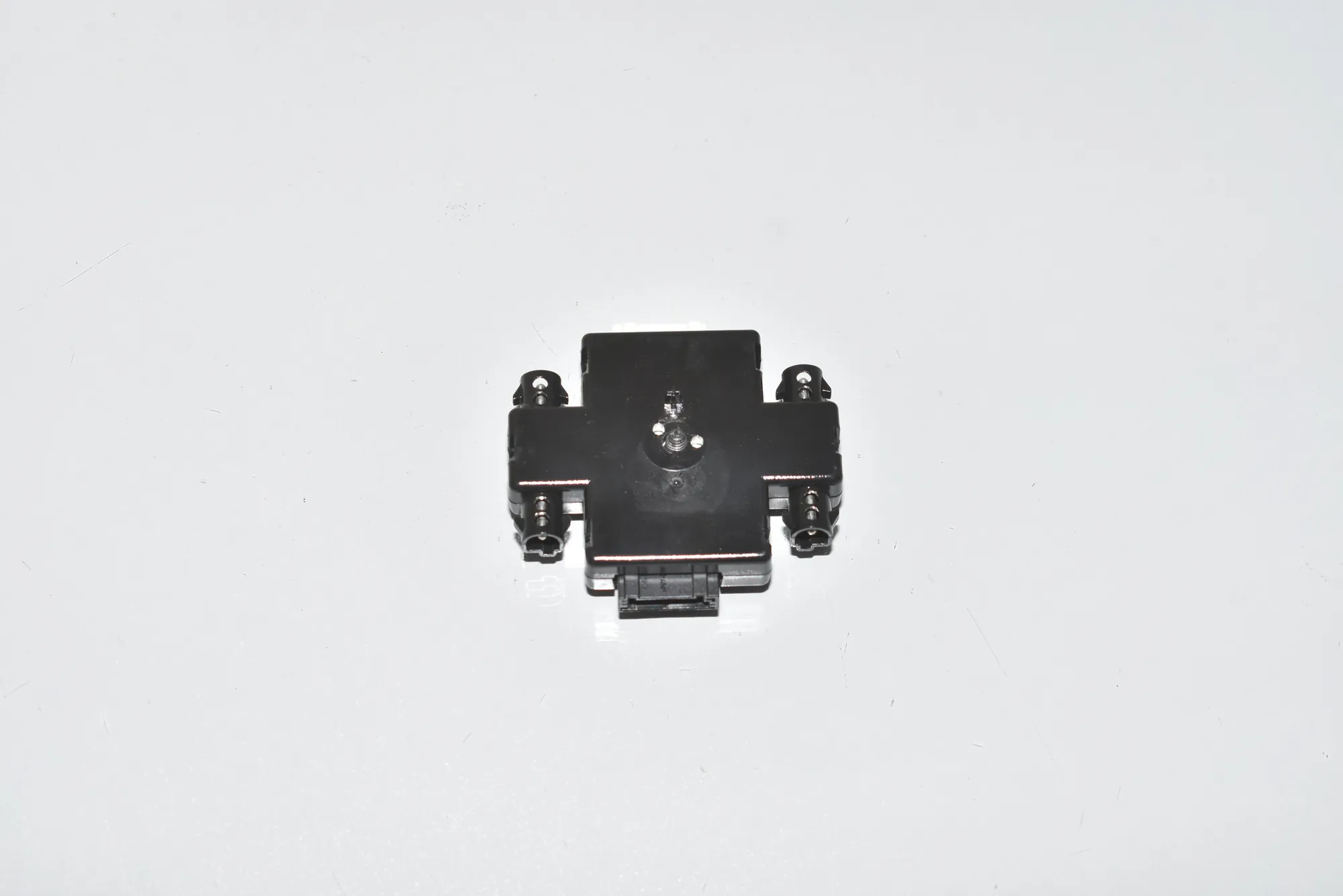 Antenna Amplifier – OEM 9229043 · BMW 3 Touring (F31) 320 d 2017 – 3