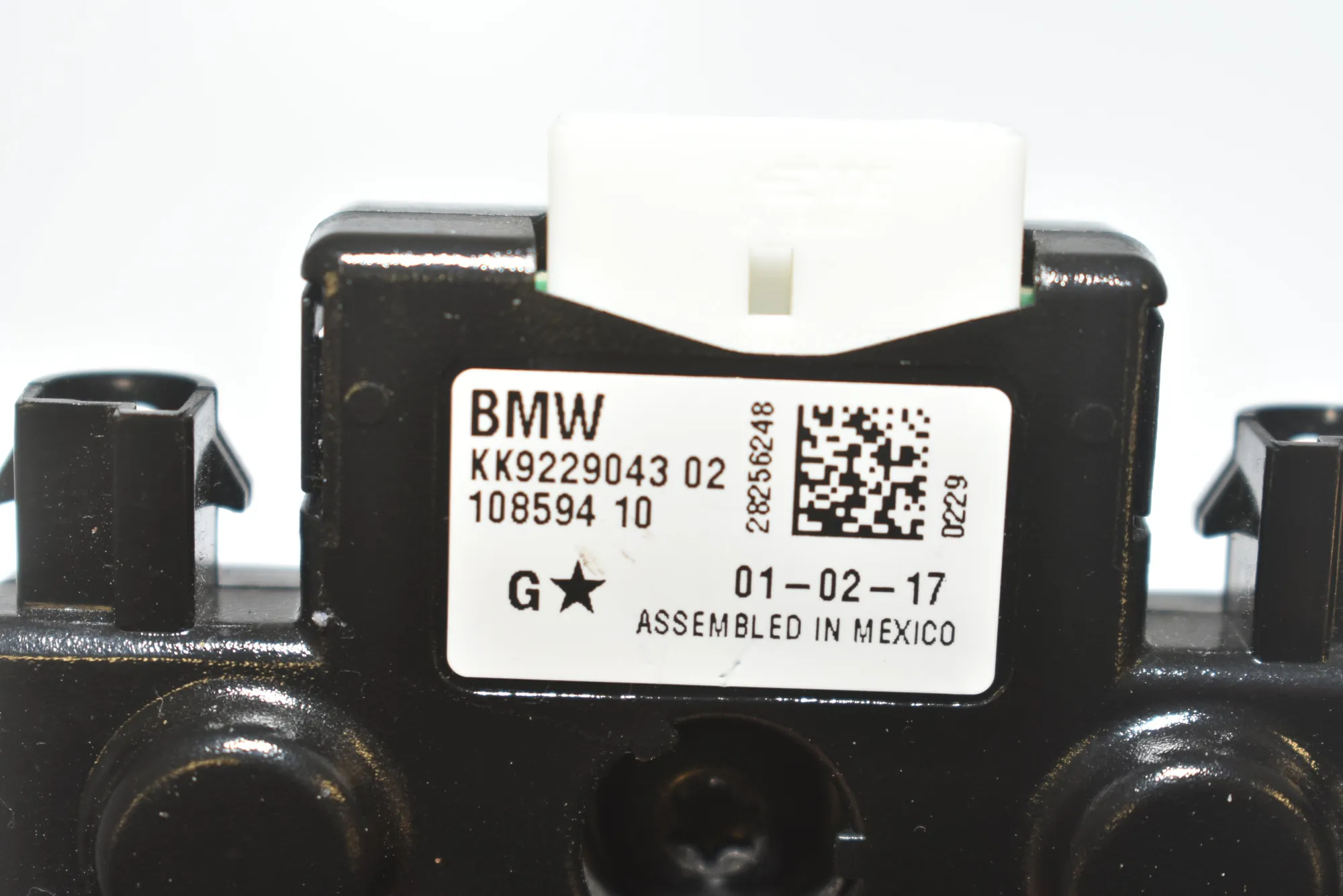 Antenna Amplifier – OEM 9229043 · BMW 3 Touring (F31) 320 d 2017 – 4