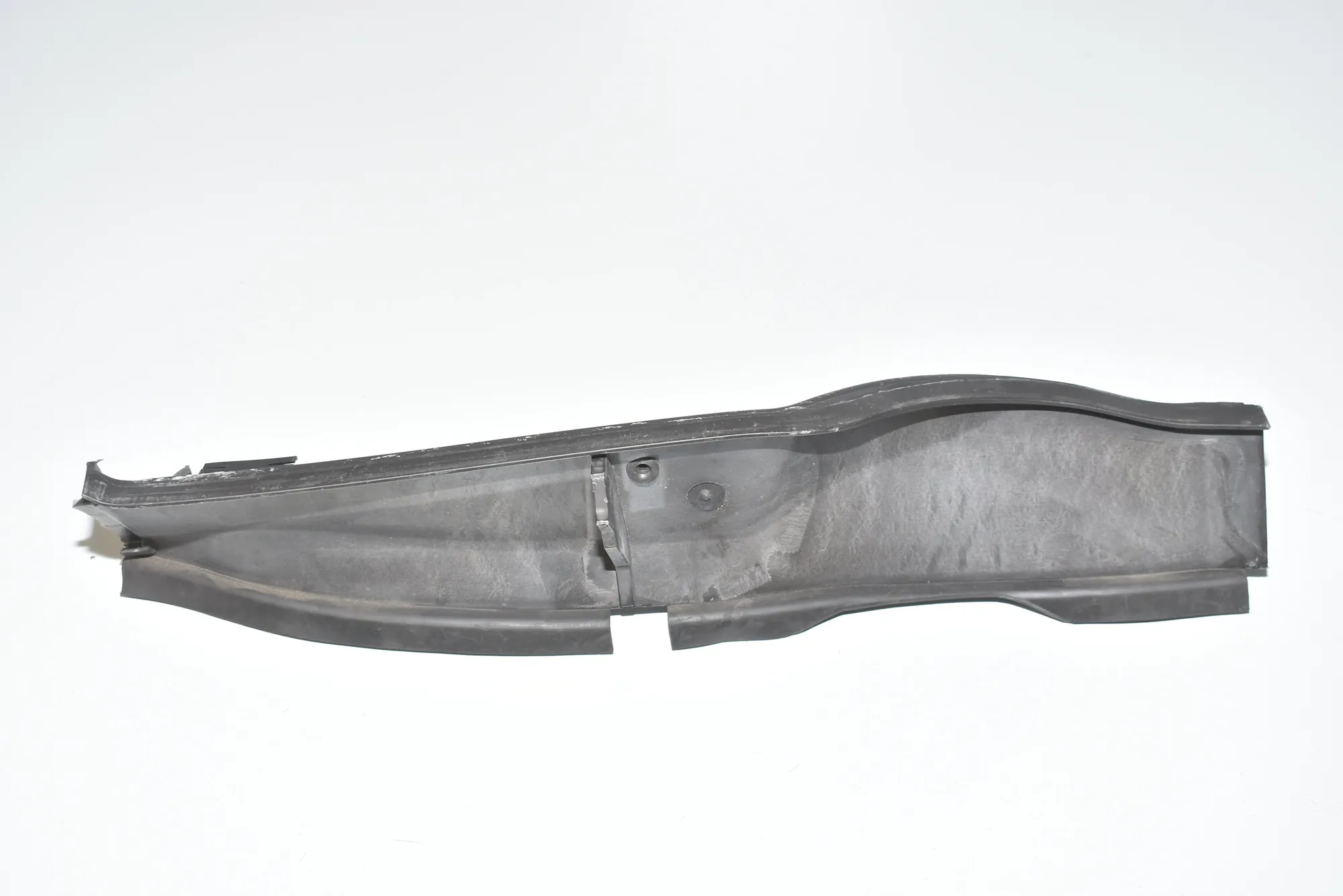Other Engine Compartment Parts – OEM 64316925973 · BMW 3 (E90) 325 d 2011 – 2
