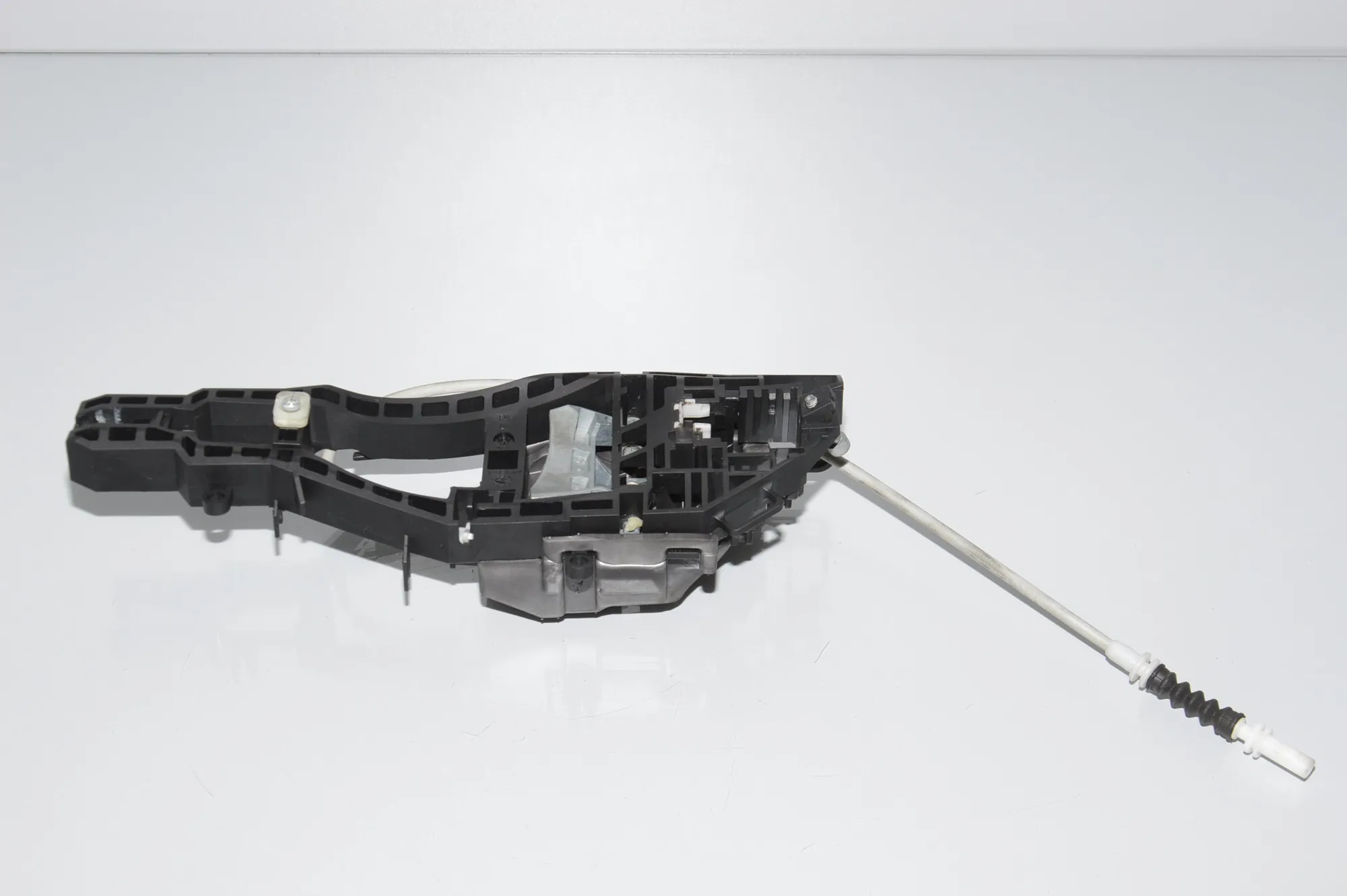 Rear Left Door Interior Handle Frame – OEM 7259836 · BMW 3 Touring (F31) 320 d xDrive 2017 – 2