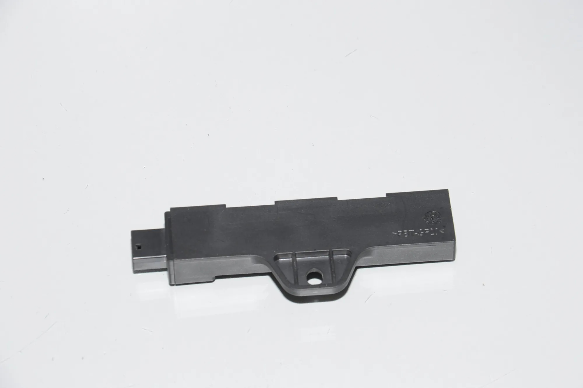 Antenna – OEM 65209220832 · BMW 3 (F30, F80) BMW 3 (F30, F80) 316 d 2011 – 3