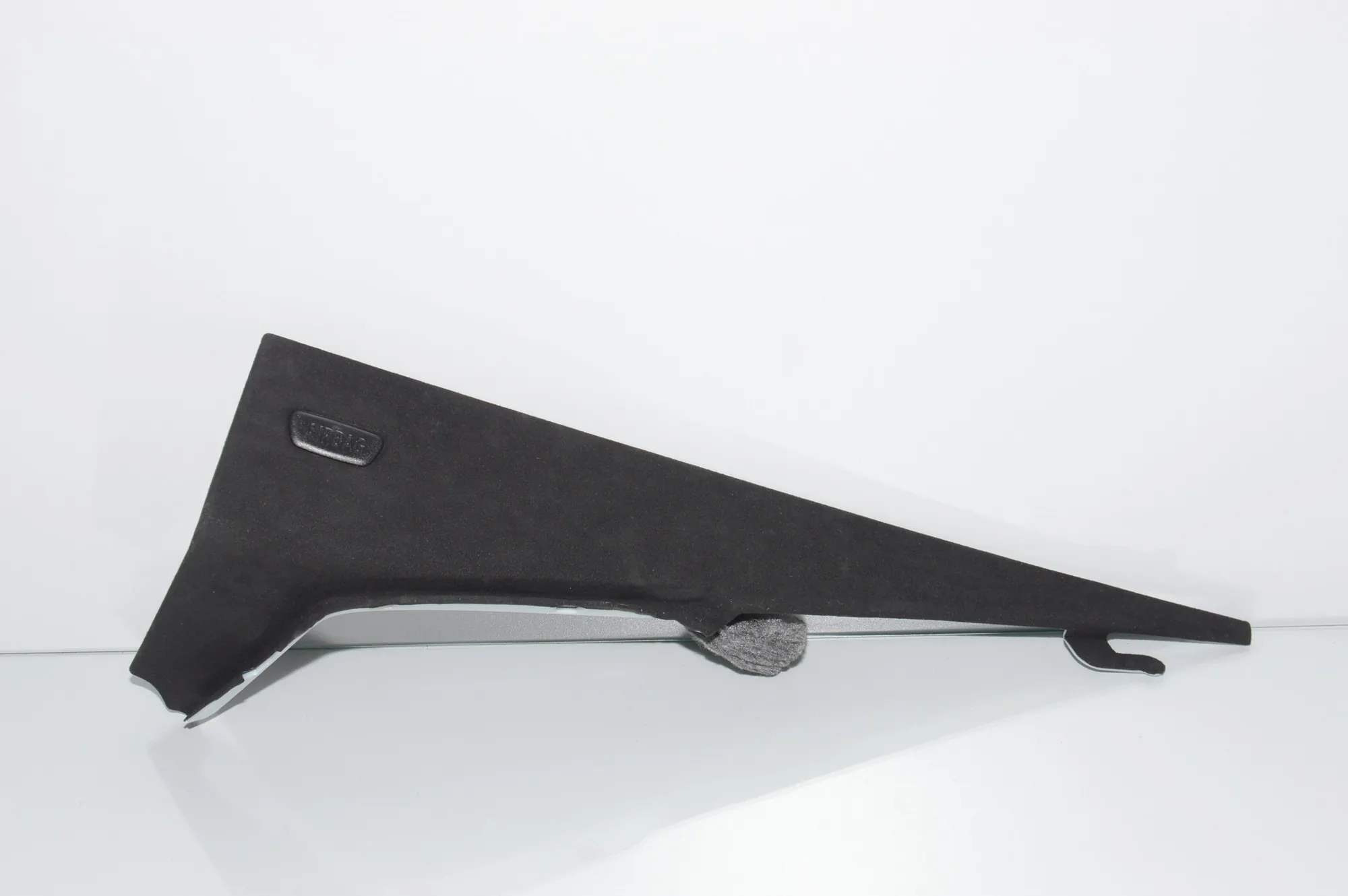 Right Side Pillar Trim – OEM 51438076106 · BMW 8 Coupe (G15, F92) BMW 8 Coupe (G15, F92) 840 d xDrive 2018