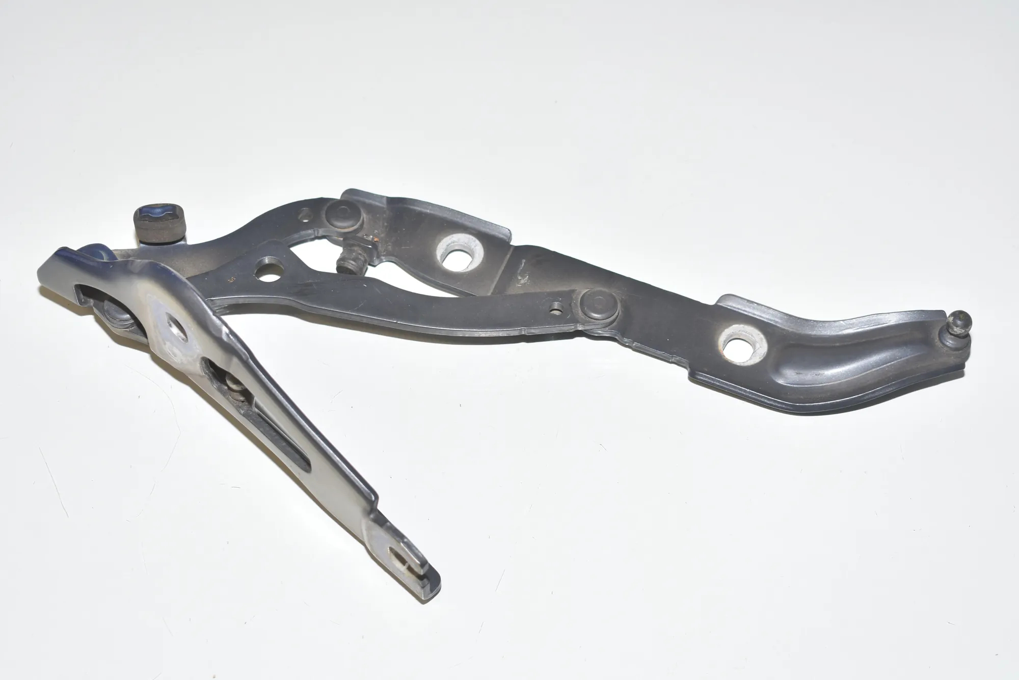 Left Side Bootlid Hinge – OEM 7060627 · BMW 3 (E90) 325 d 2011