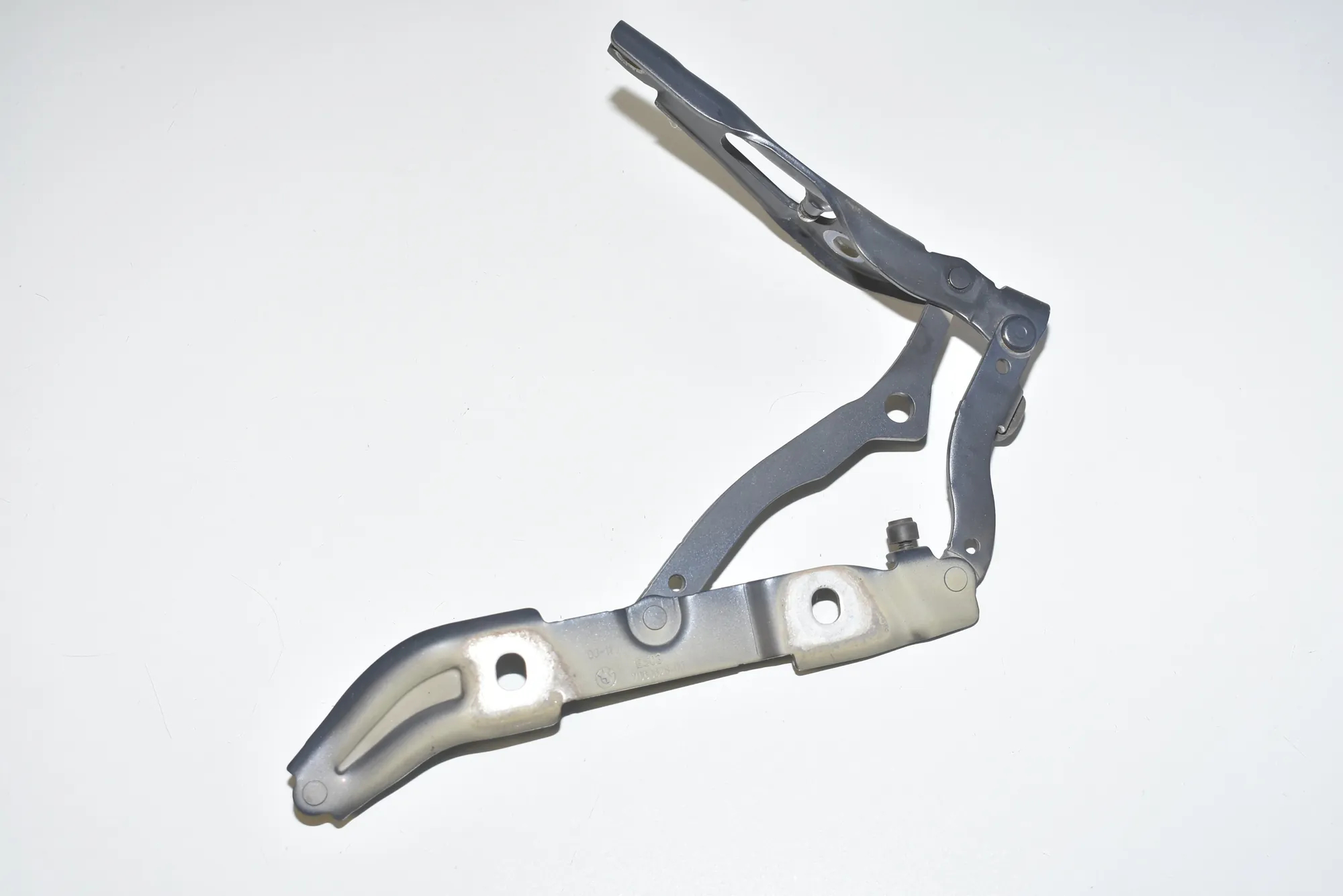 Right Side Bootlid Hinge – OEM 41627210676 · BMW 3 (E90) 325 d 2011