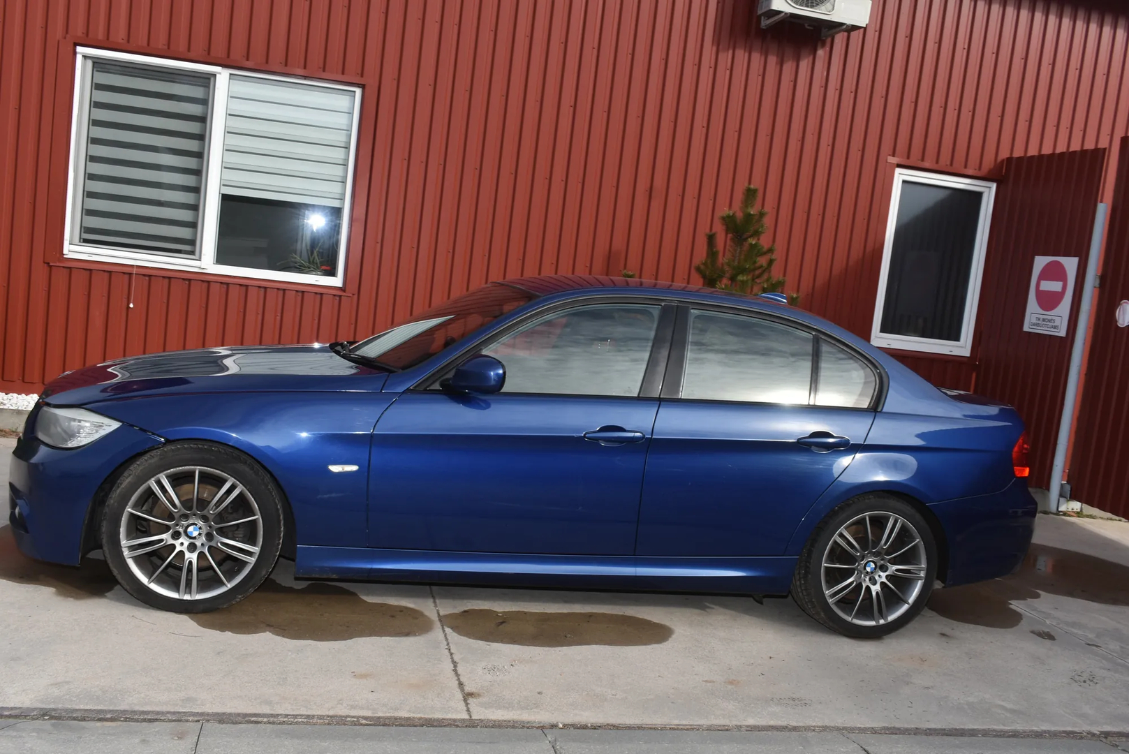 Front Windshield Wiper Mechanism – OEM 6978264 · BMW 3 (E90) 325 d 2011 – 6
