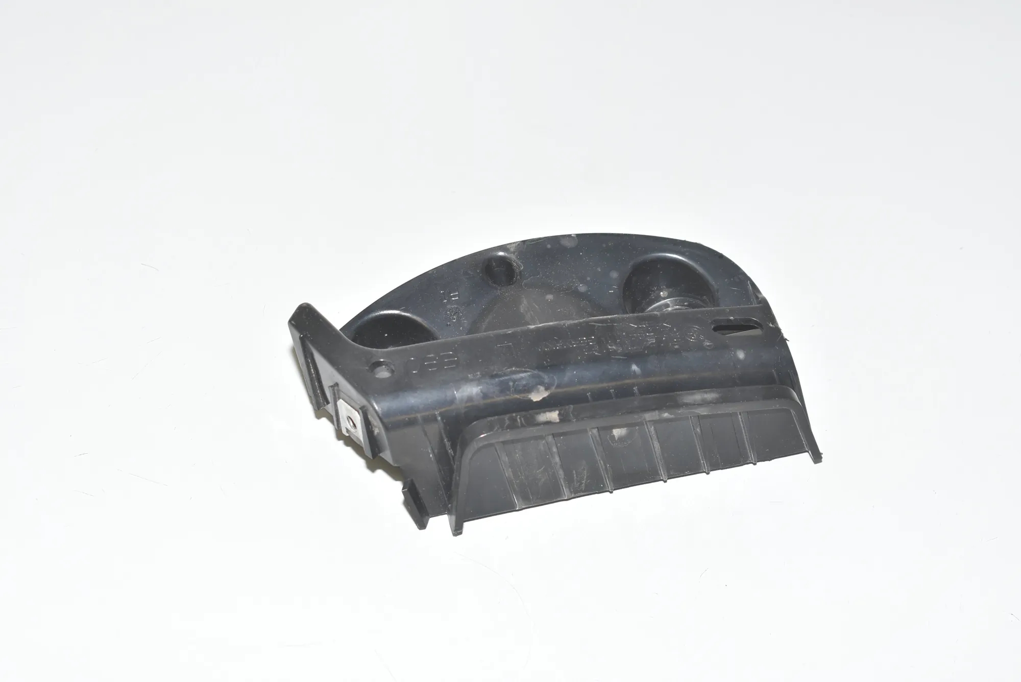 Rear Left Bumper Bracket – OEM 51127118193 · BMW 3 (E90) 325 d 2011 – 3