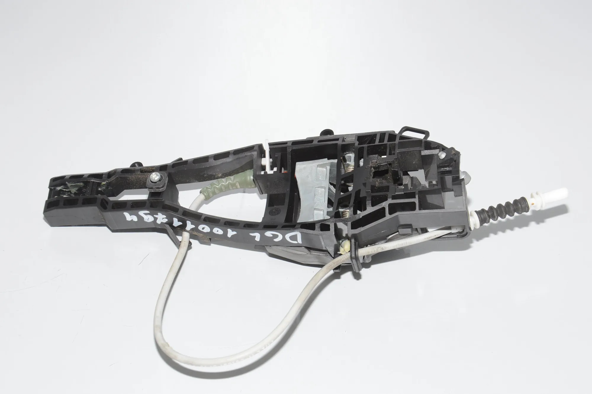 Rear Right Door Interior Handle Frame – OEM 7332268 · BMW 3 (F30, F80) 320 d xDrive 2017