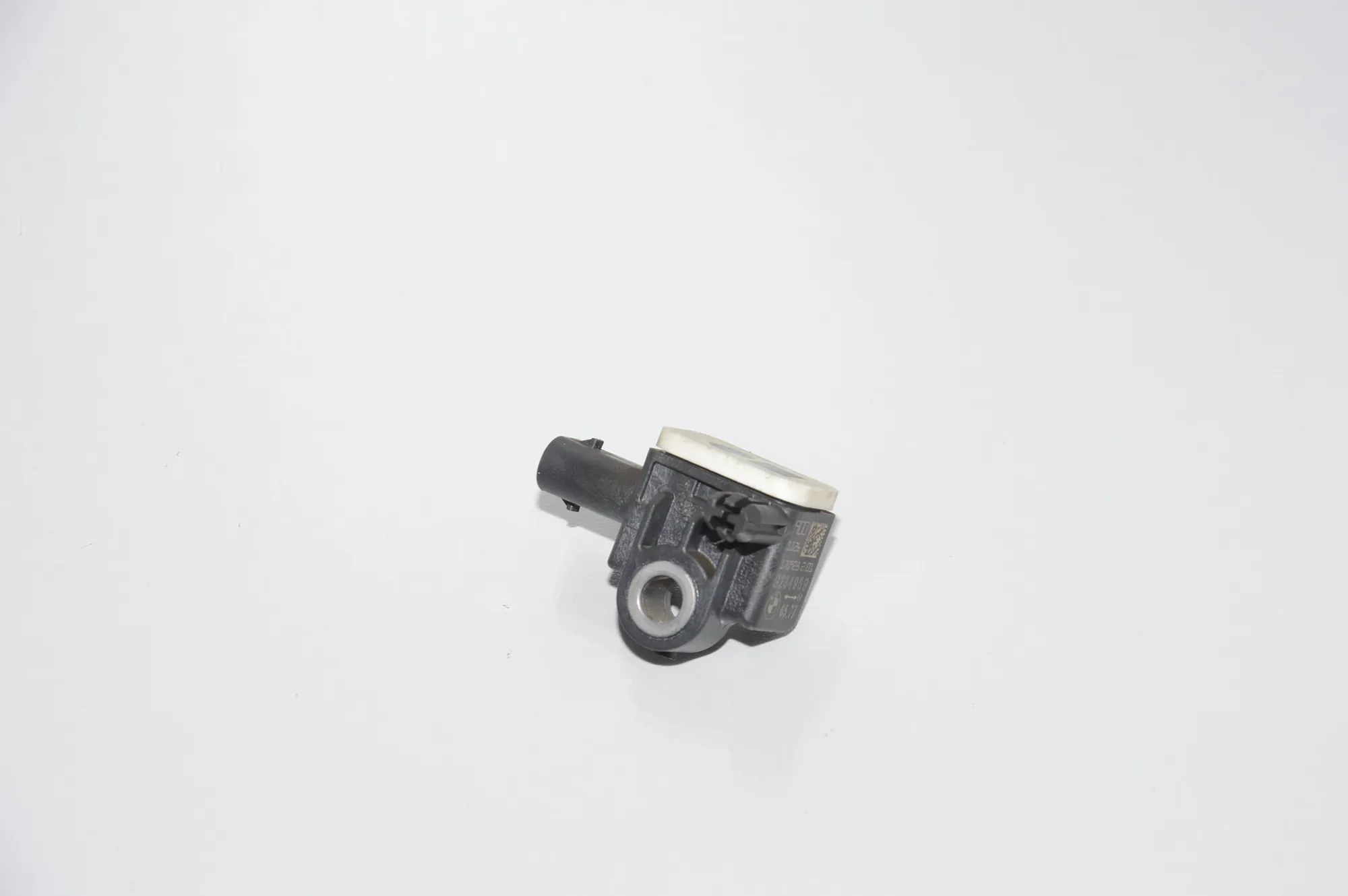 Front Left Impact Sensor – OEM 9234989 · BMW 3 (F30, F80) 320 d xDrive 2017