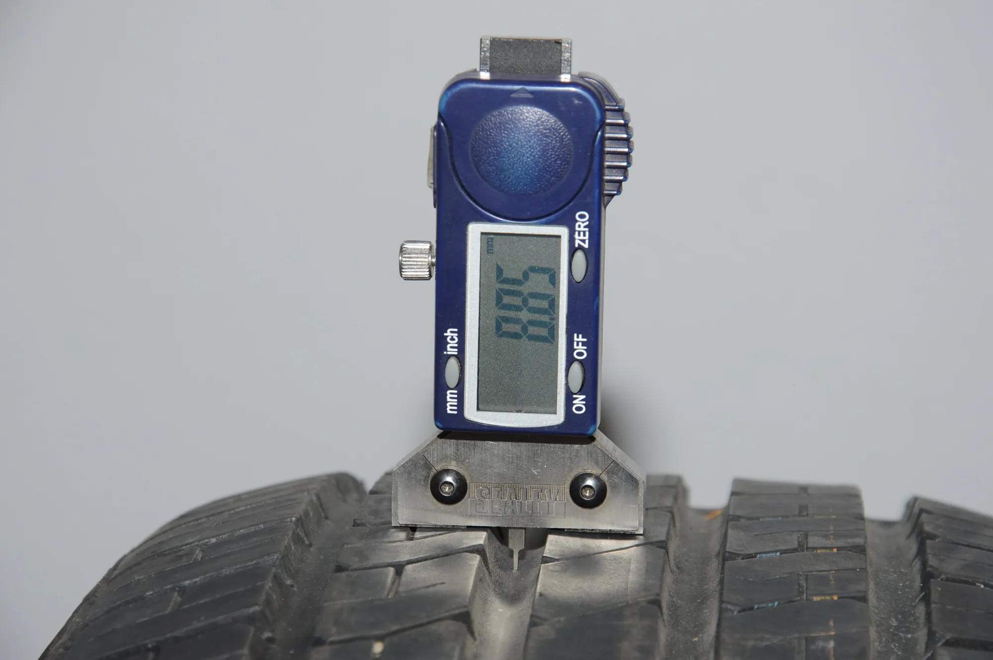 Tire · BMW 5 (E39) BMW 5 (E39) 520 d 2000 – 4