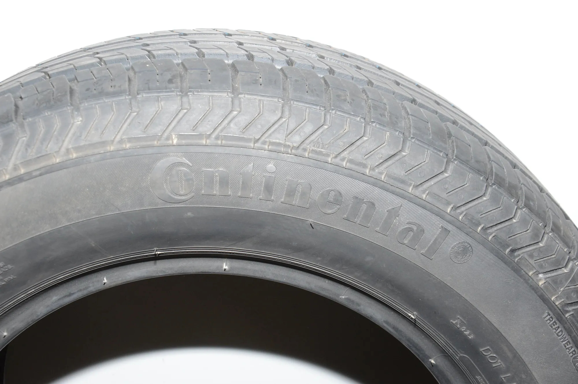 Tire · BMW 5 (E39) BMW 5 (E39) 520 d 2000 – 6