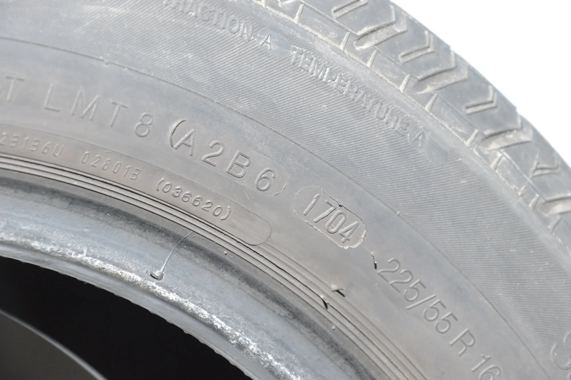 Tire · BMW 5 (E39) BMW 5 (E39) 520 d 2000 – 7