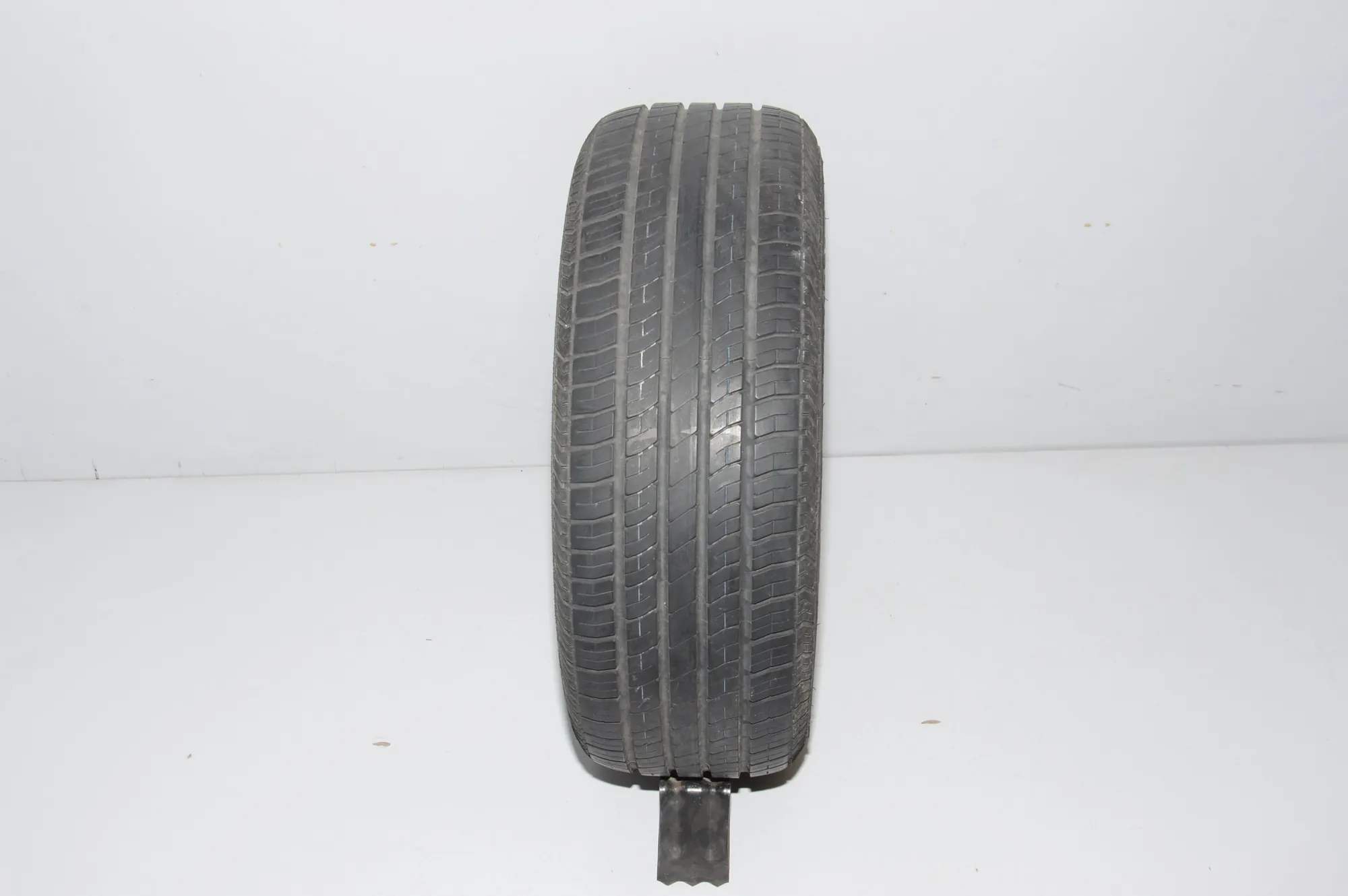 Tire · BMW 5 (E39) BMW 5 (E39) 520 d 2000 – 3