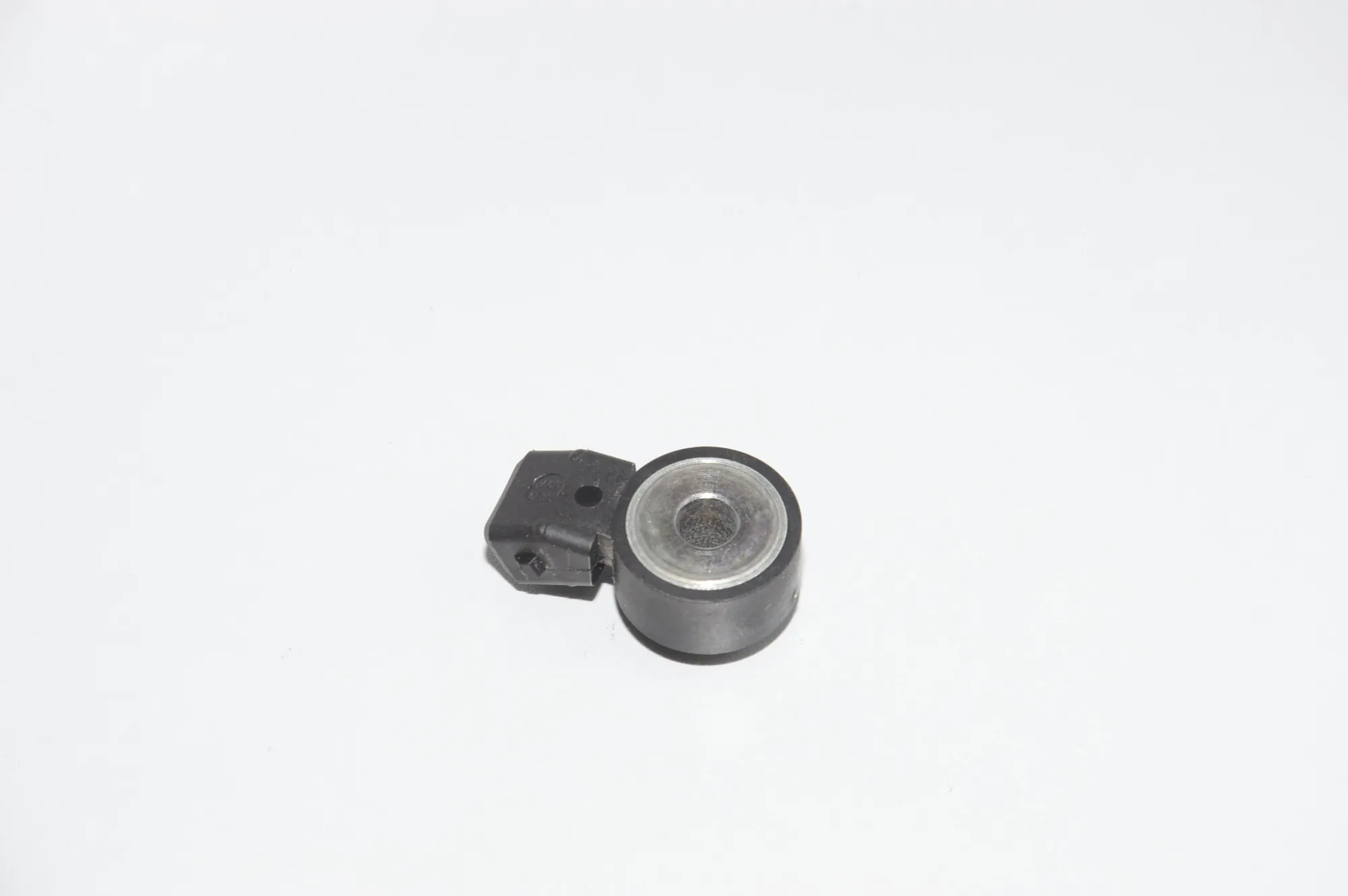 Engine Knock Sensor – OEM 7598861 · BMW 3 Gran Turismo (F34) 328 i 2013 – 4