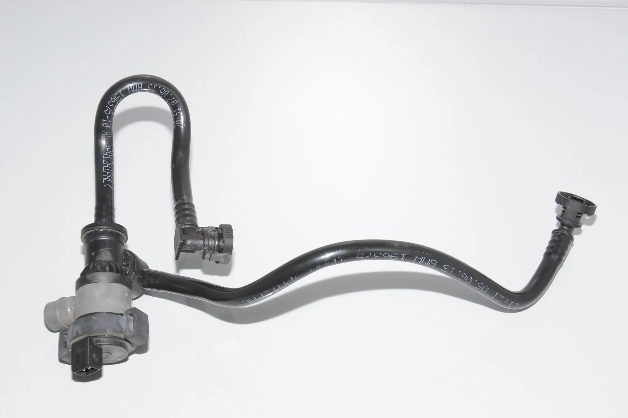 Vacuum Valve – OEM 7636144 · BMW 3 Gran Turismo (F34) 328 i 2013 – 3