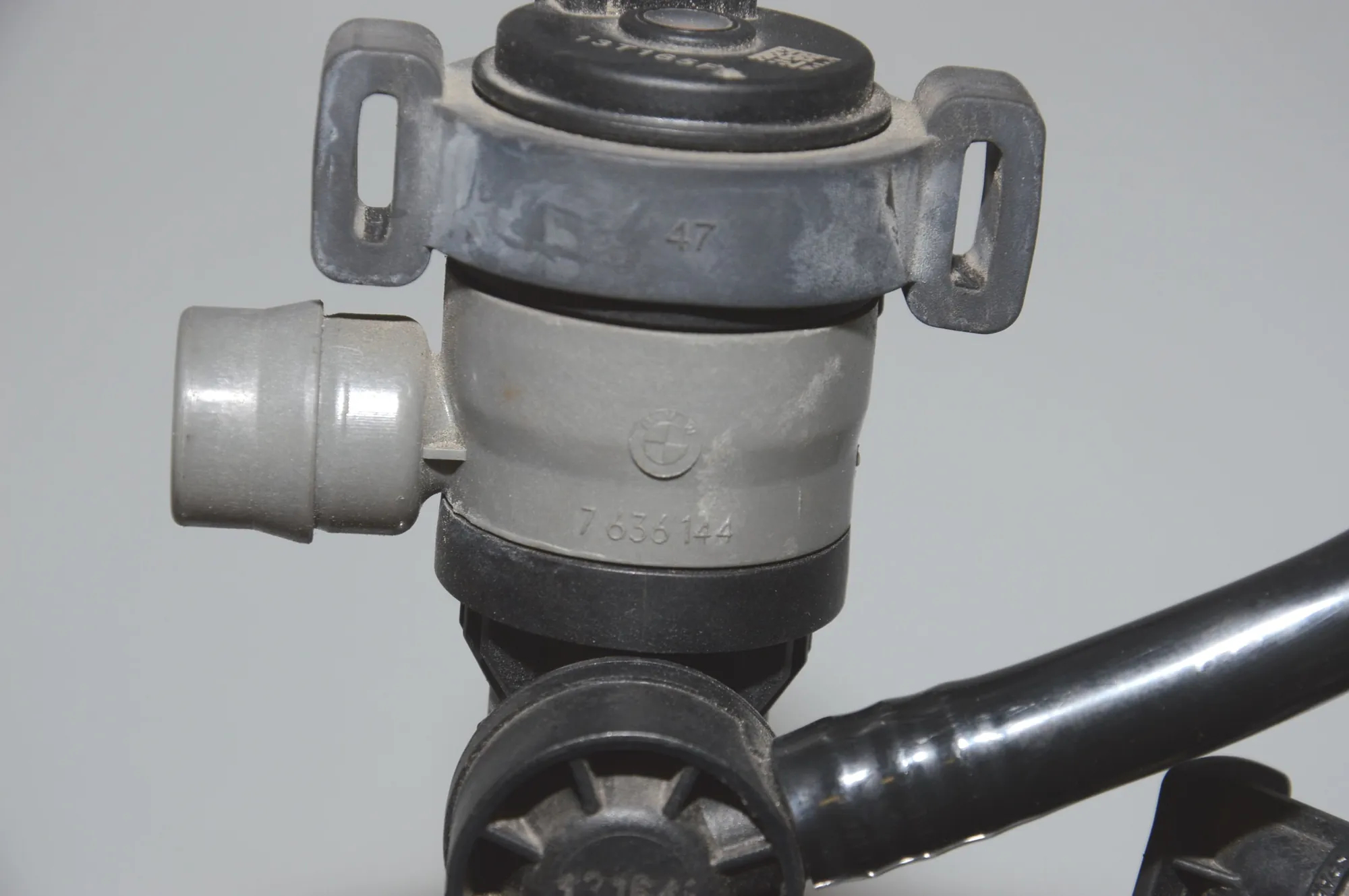 Vacuum Valve – OEM 7636144 · BMW 3 Gran Turismo (F34) 328 i 2013 – 5