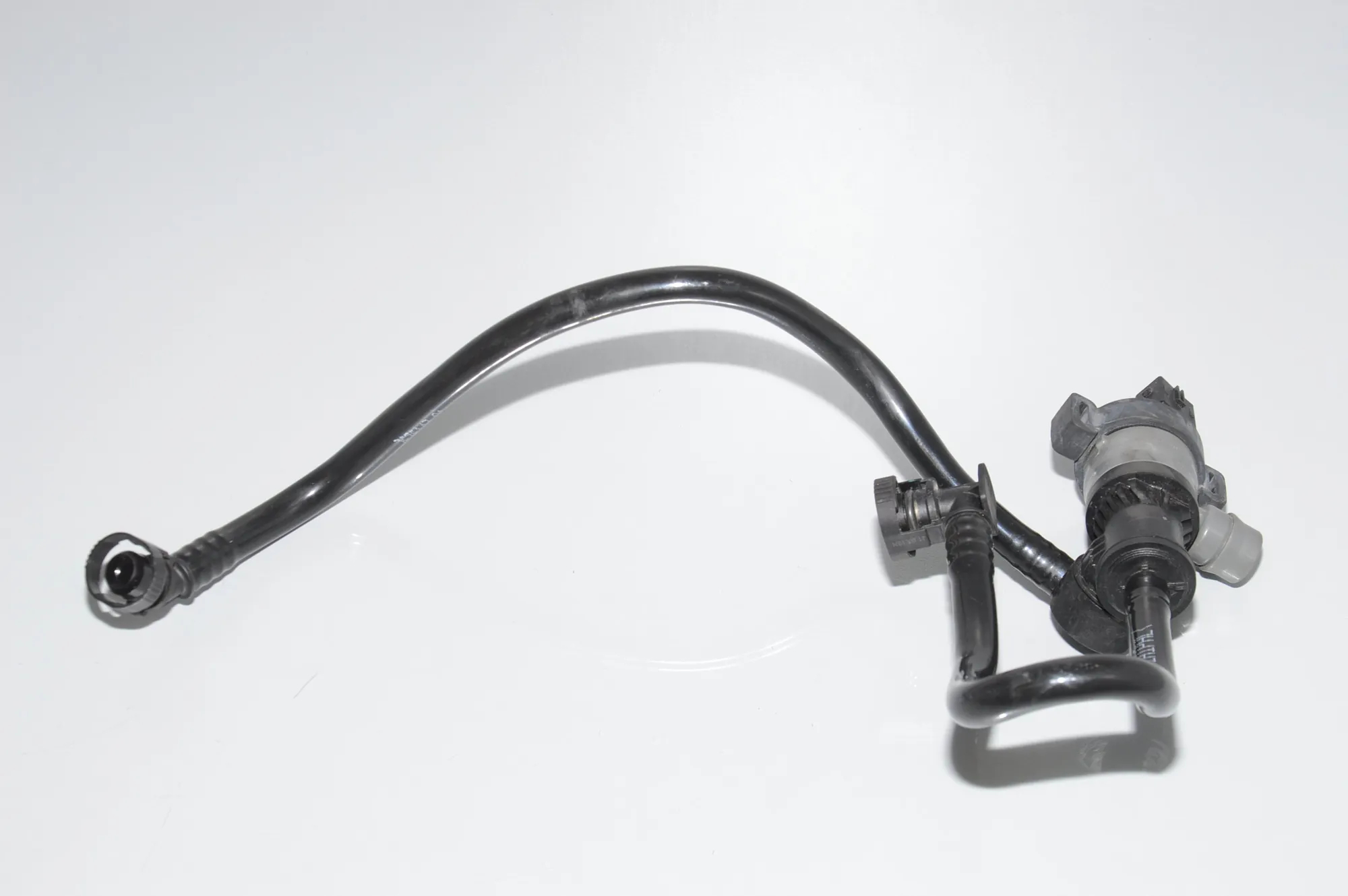 Vacuum Valve – OEM 7636144 · BMW 3 Gran Turismo (F34) 328 i 2013 – 2