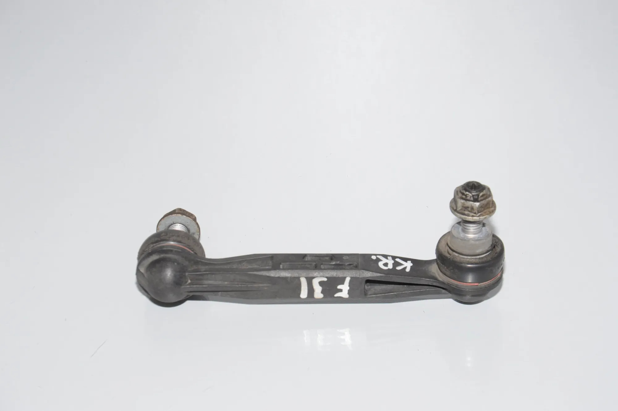 Rear Left Stabilizer Link – OEM 33506785607 · BMW 3 Touring (F31) 318 d 2018 – 3