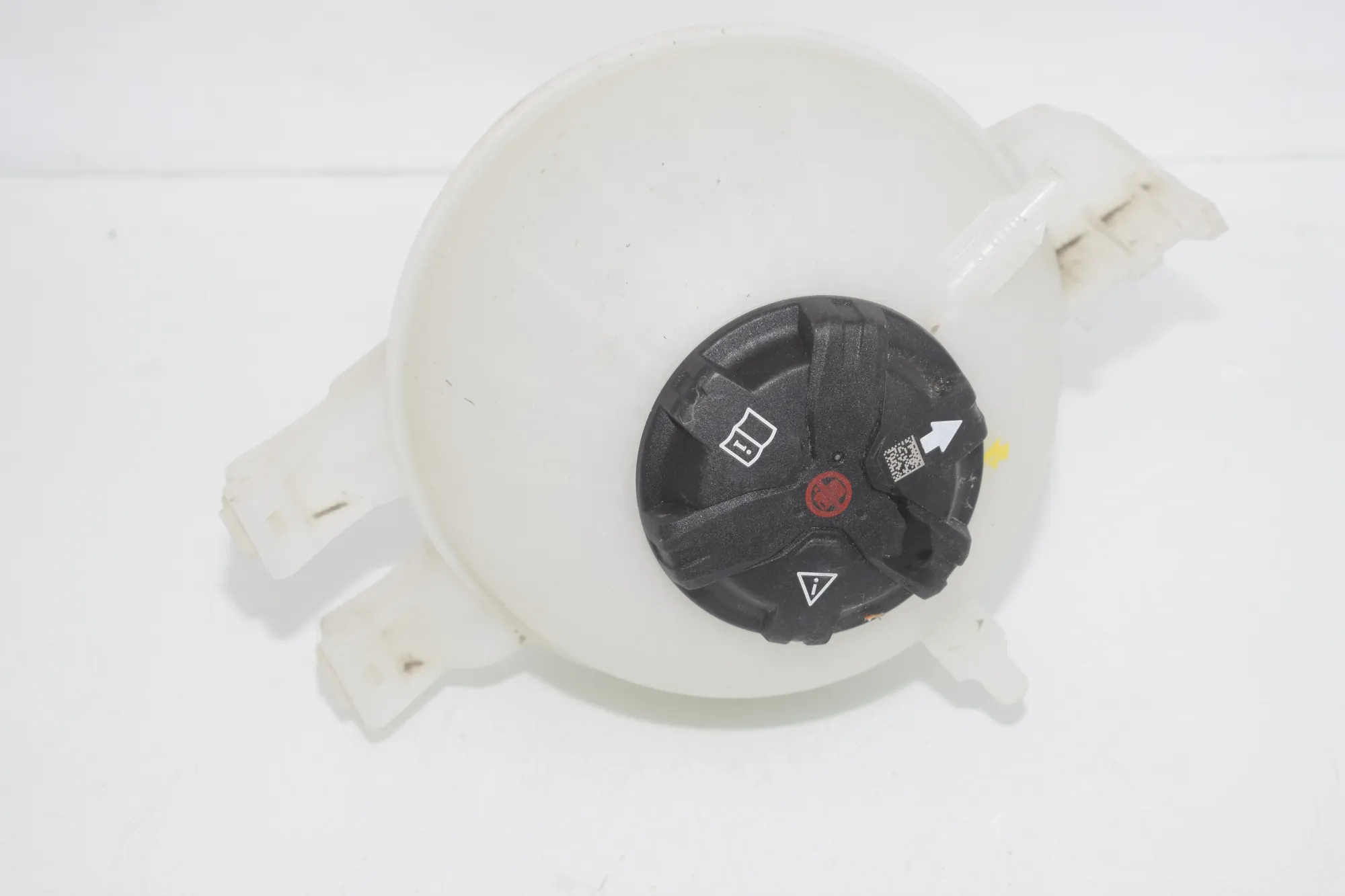 Expansion Tank – OEM 8490659 · BMW iX3 (G08) BMW iX3 (G08) Electric (286 HP) 2020