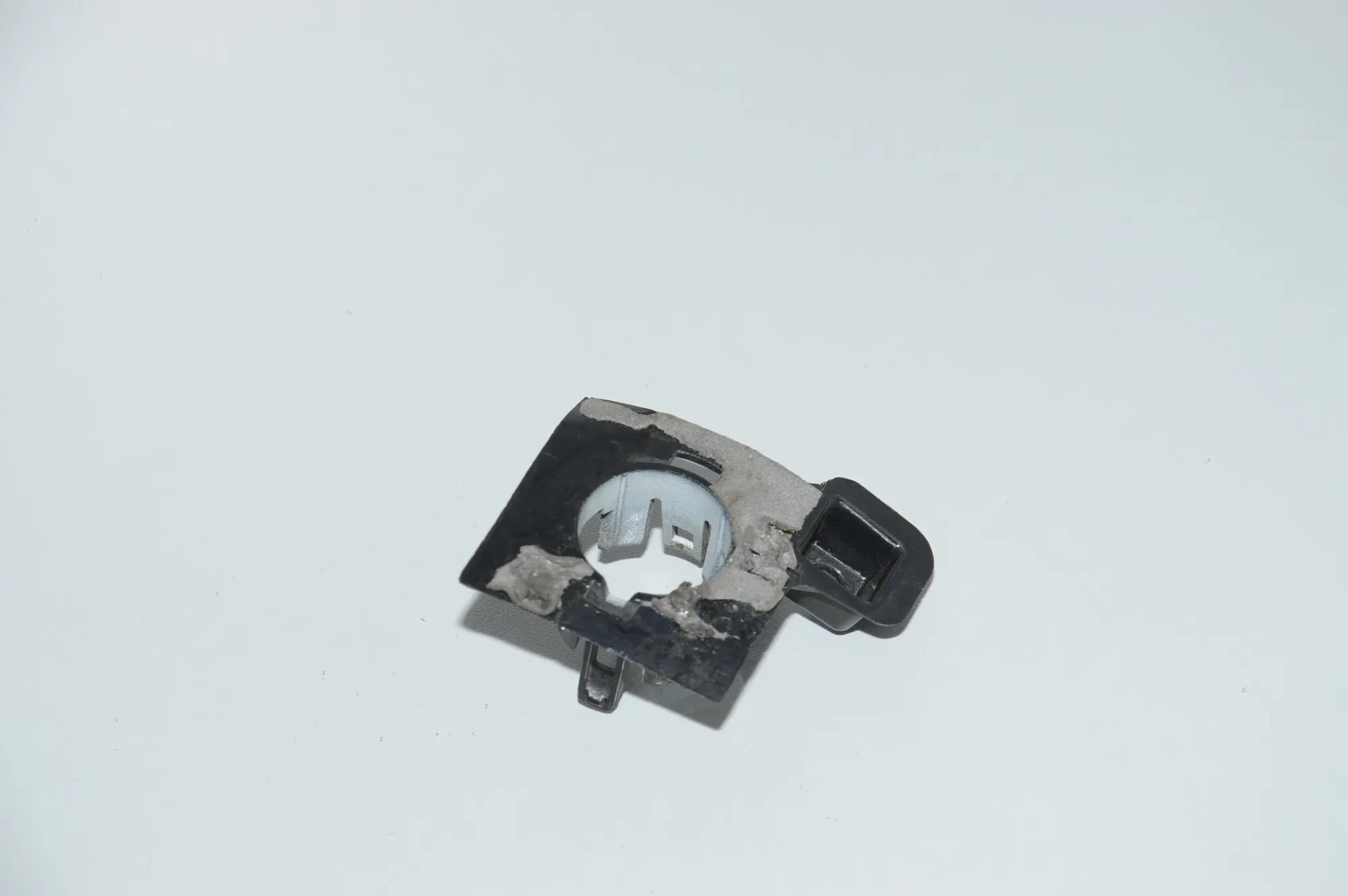 Parking Sensor Holder – OEM 7387331 · BMW 6 Gran Turismo (G32) (2017 - -) 640 i 2018